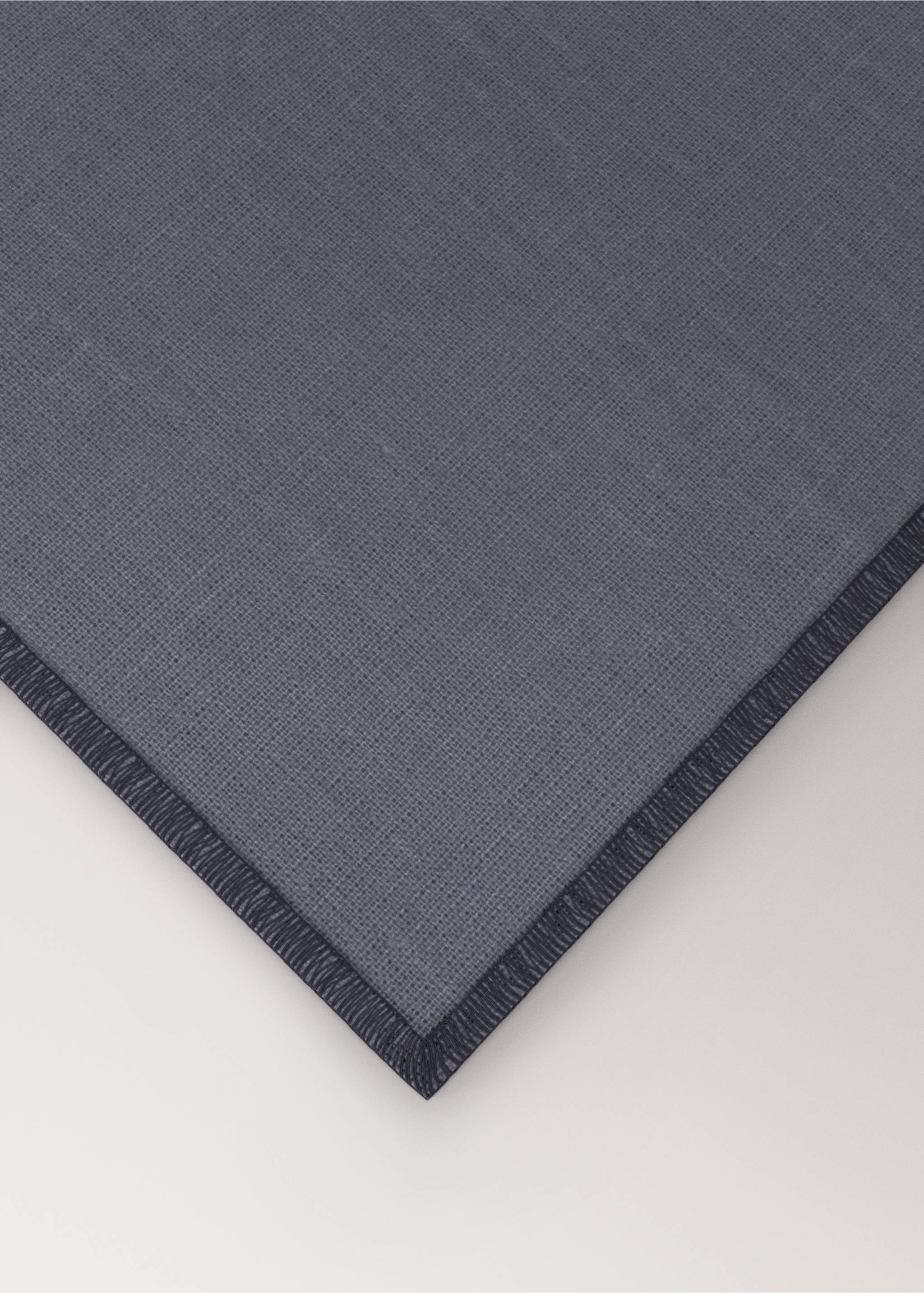 Prostírání 100% len potažený pryskyřicí s kontrastním overlockem - Detail zboží 1, Modrý inkoust. Ref: 17024133-00.