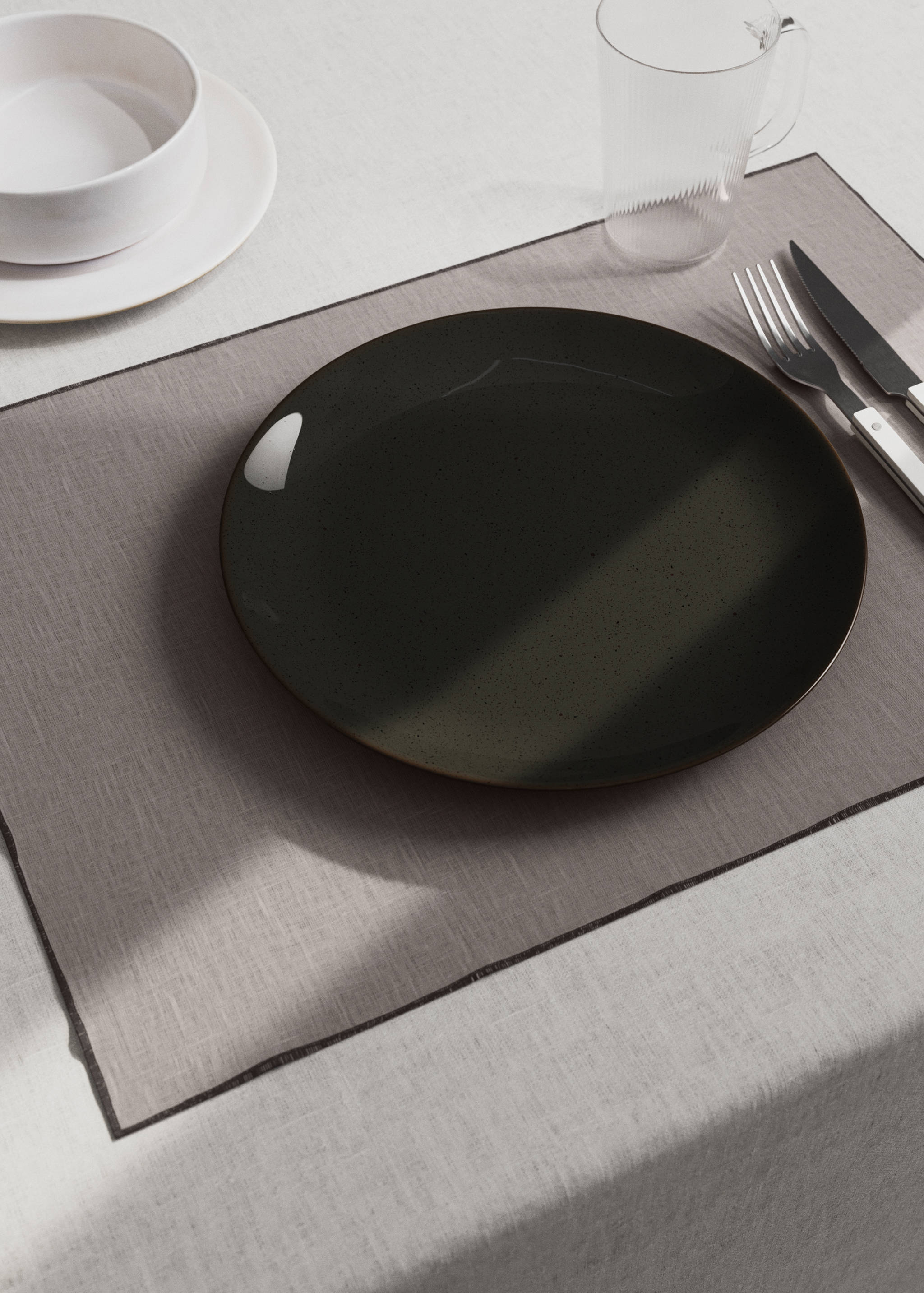 Estovalles individuals 100% lli amb overlock contrast - Pla general