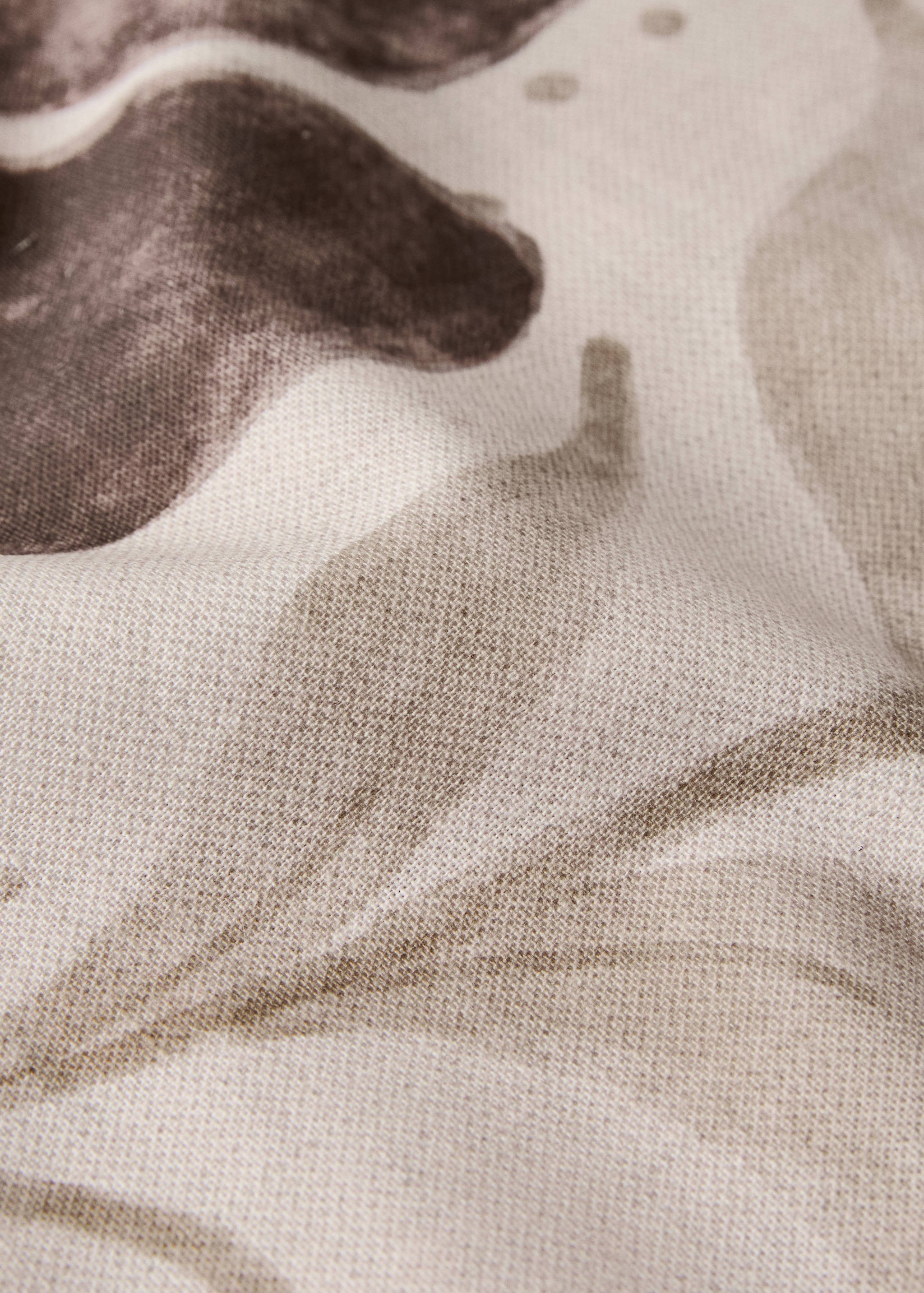 Linen floral-print tablecloth for 8 to 10 diners - Details of the article 2