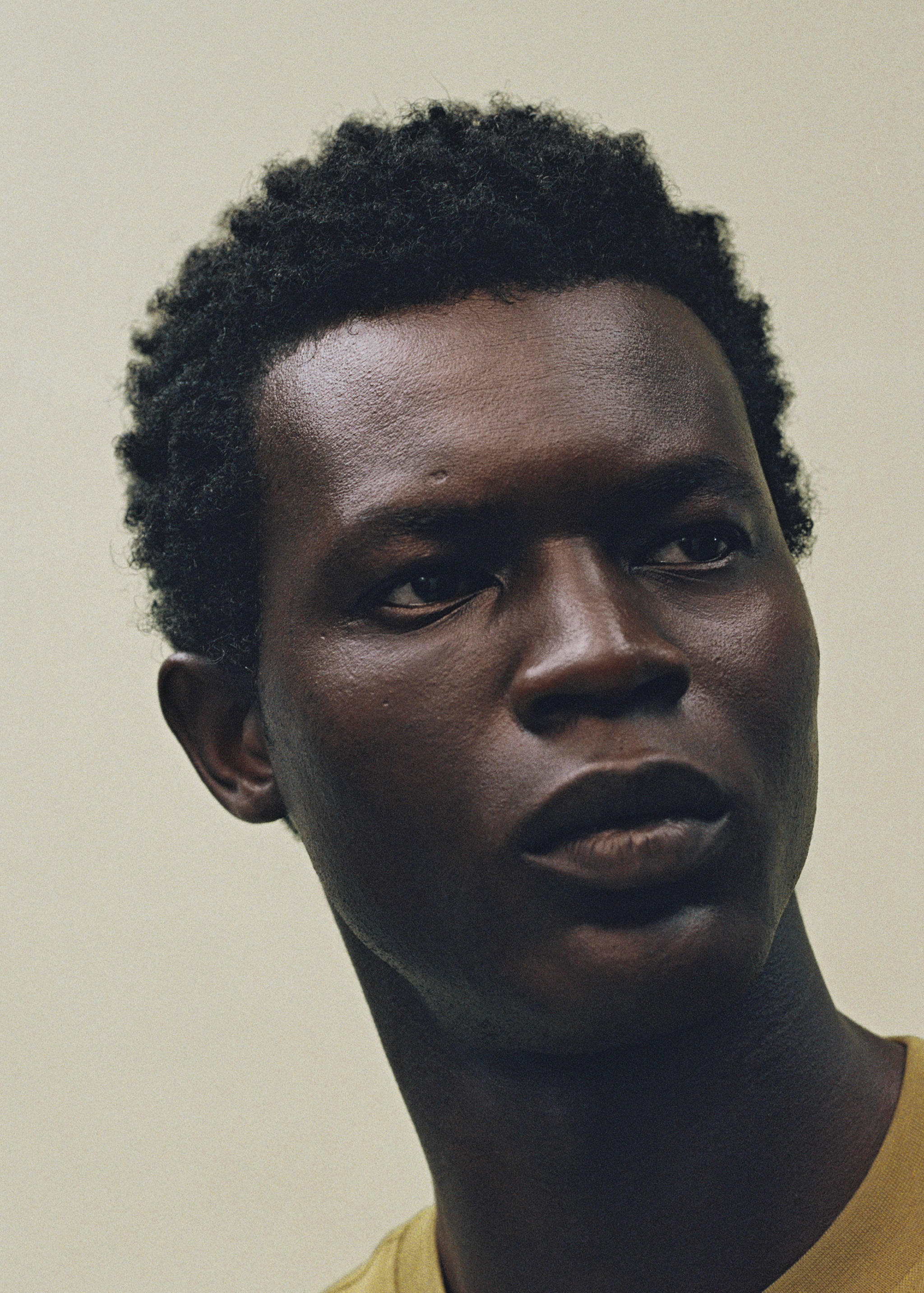 تيشيرت قماش سويت شيرت بقصة واسعة ومريحة - تفاصيل المنتج 5