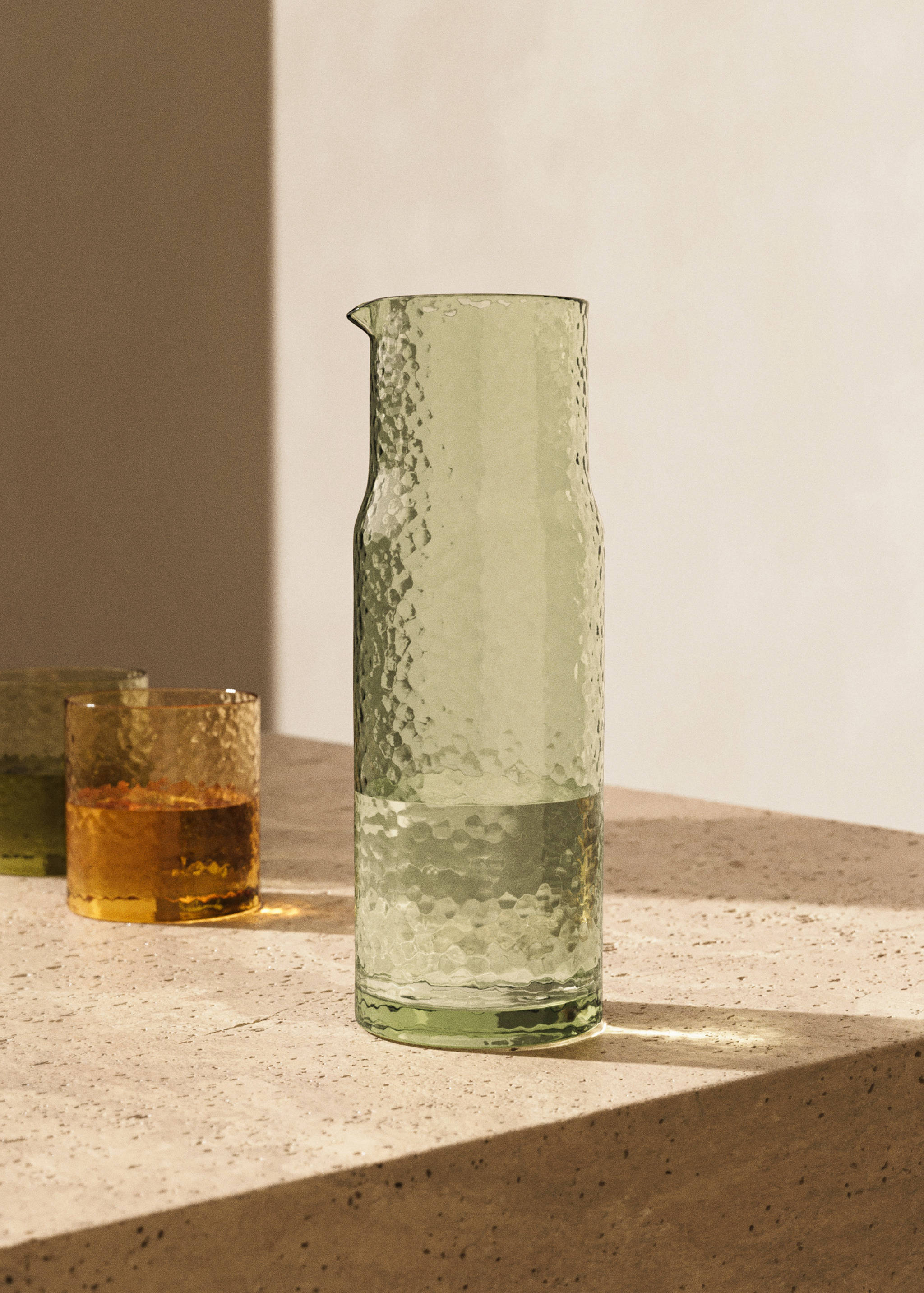 Hammered glass jar - General plane