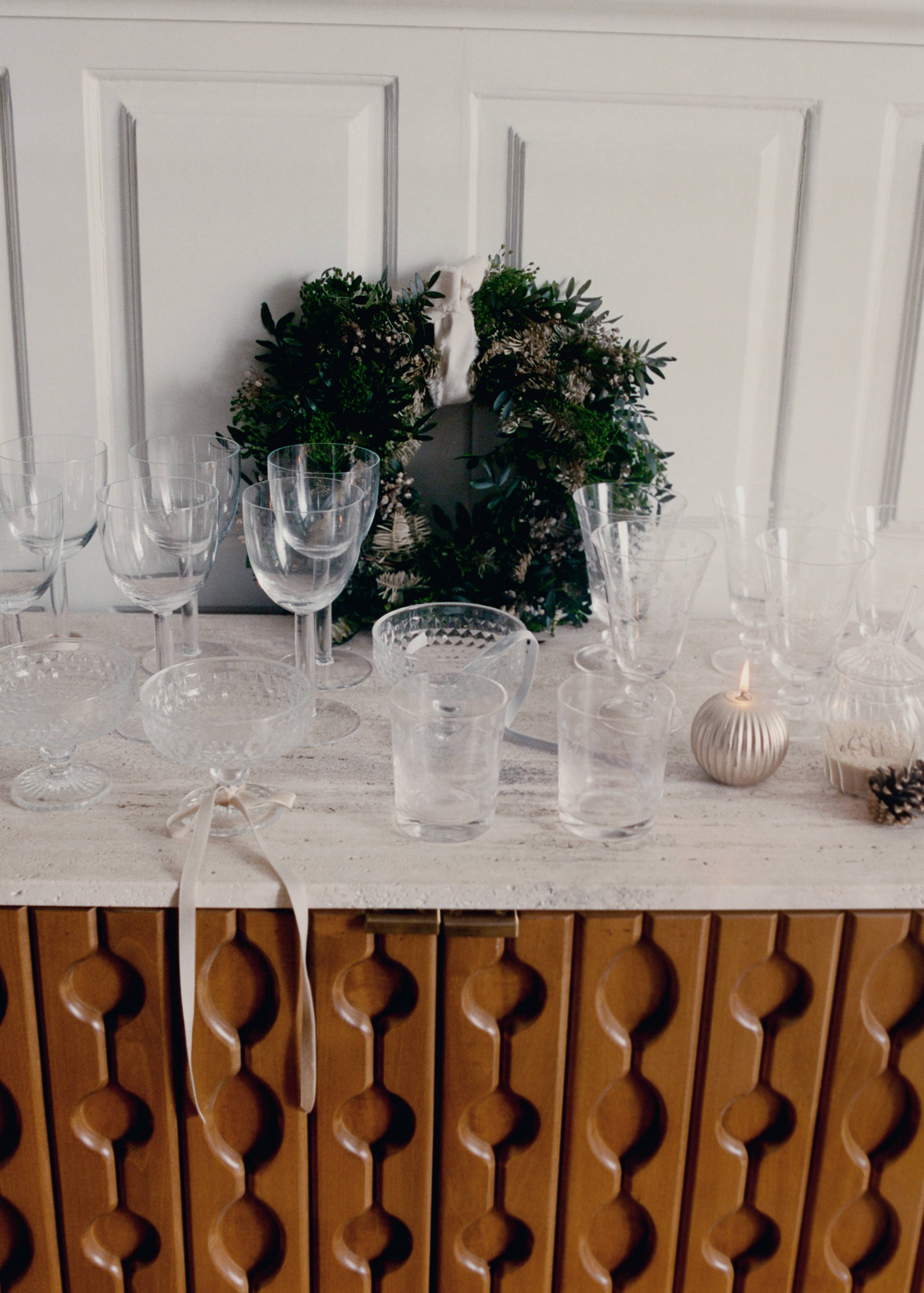 Cut glass tumbler with floral design - Details of the article 6