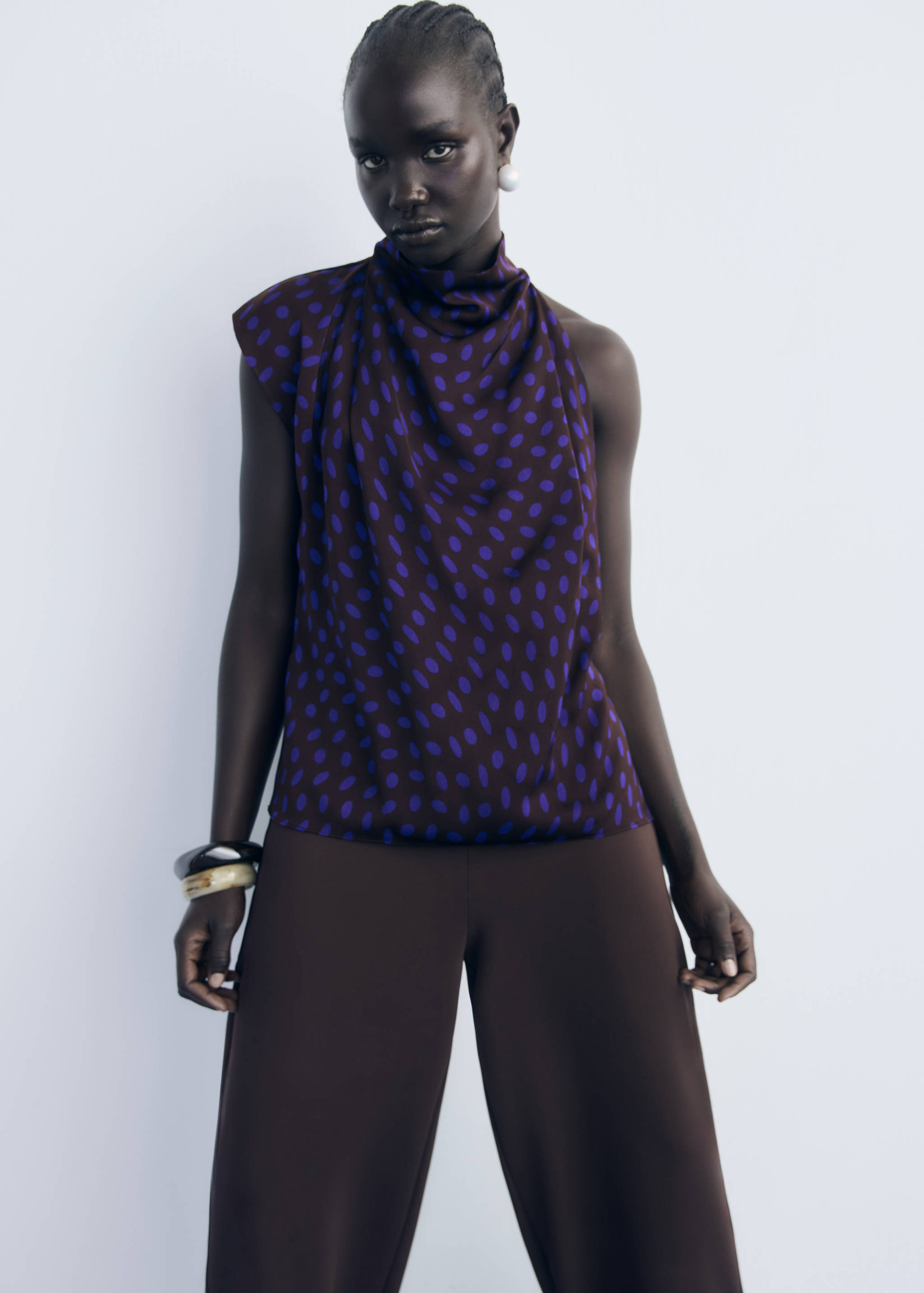 Polka-dot blouse with draped collar - Details of the article 6