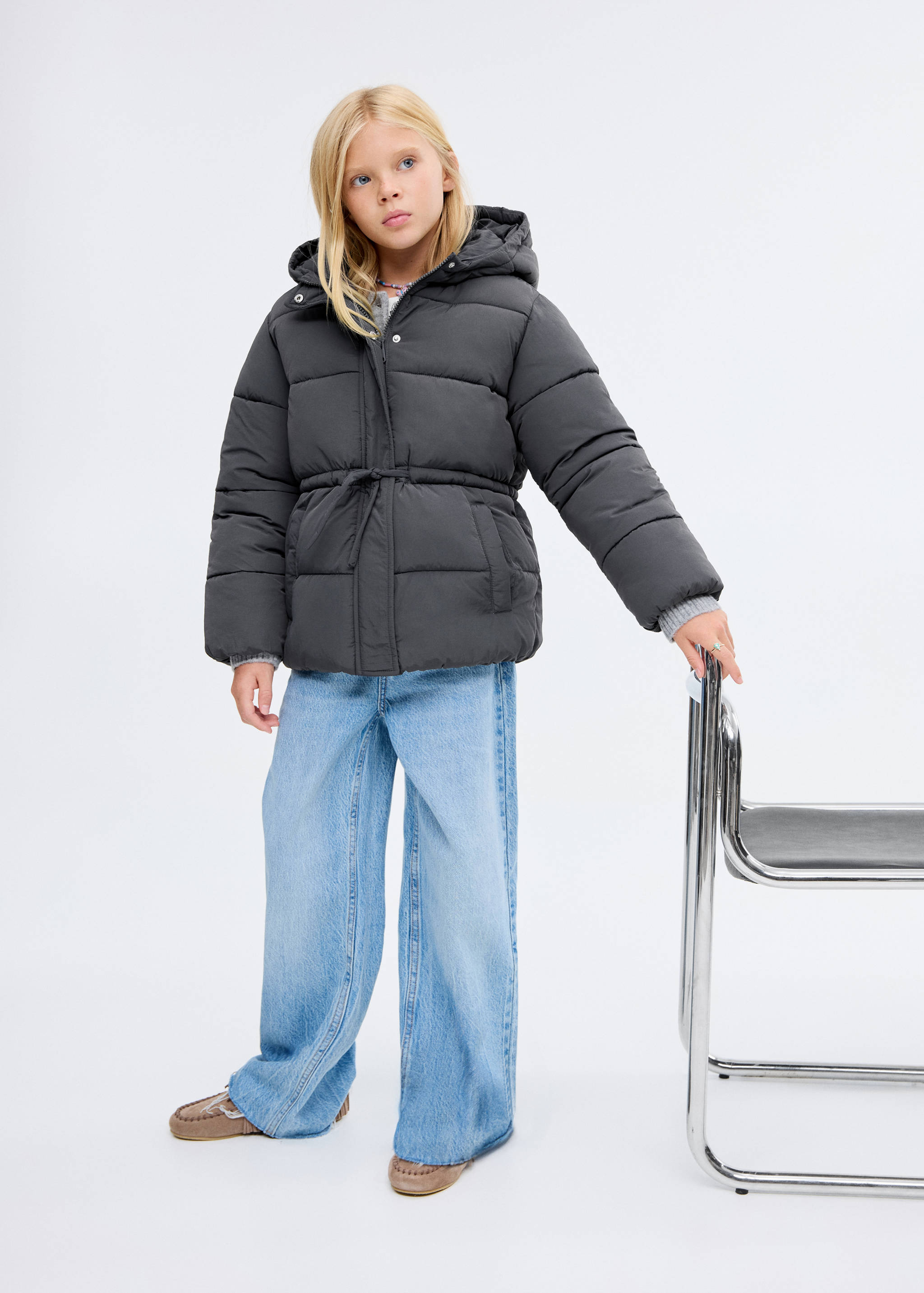 Hooded anorak with drawstring - General plane