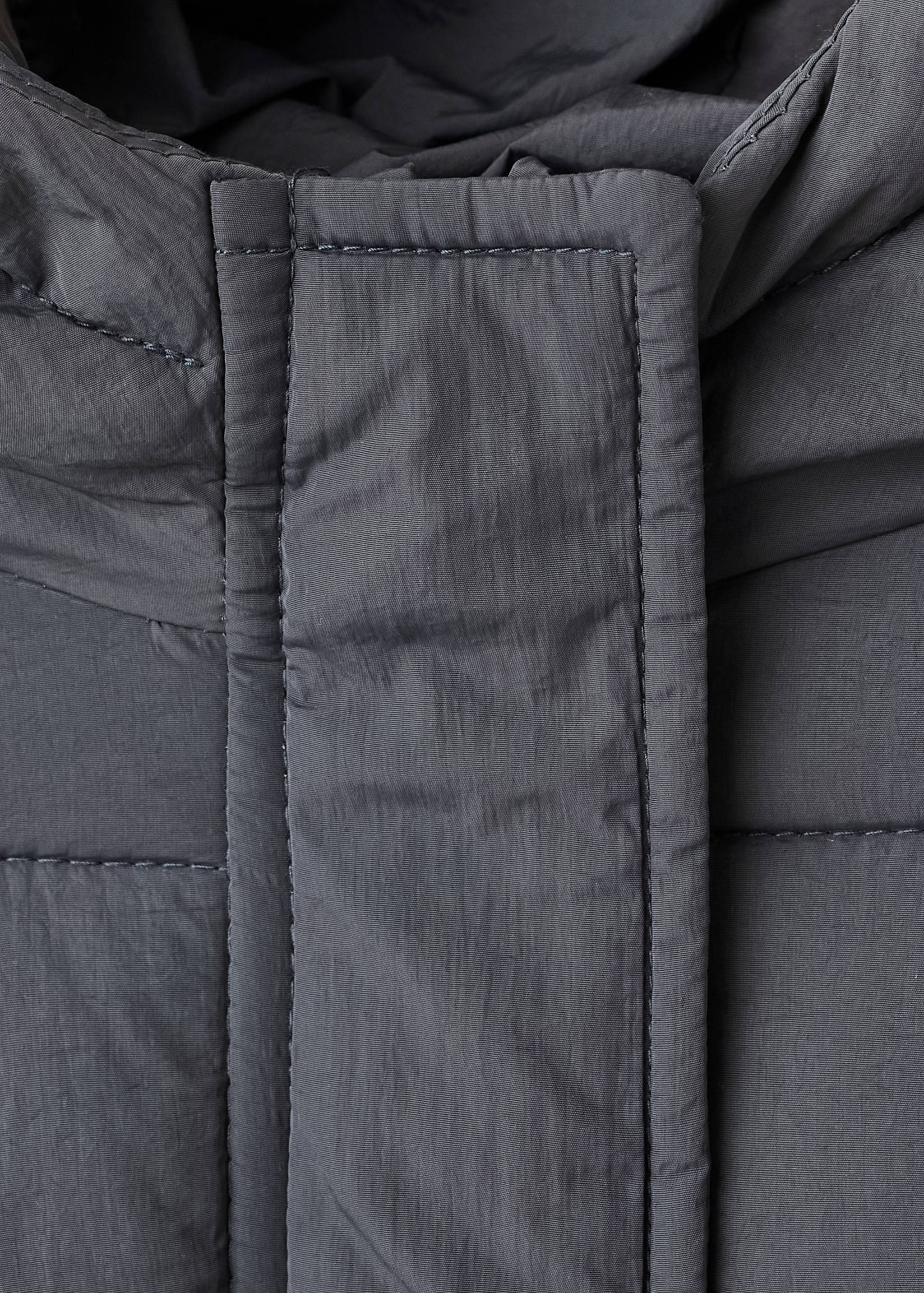 Hooded anorak with drawstring - Details of the article 0