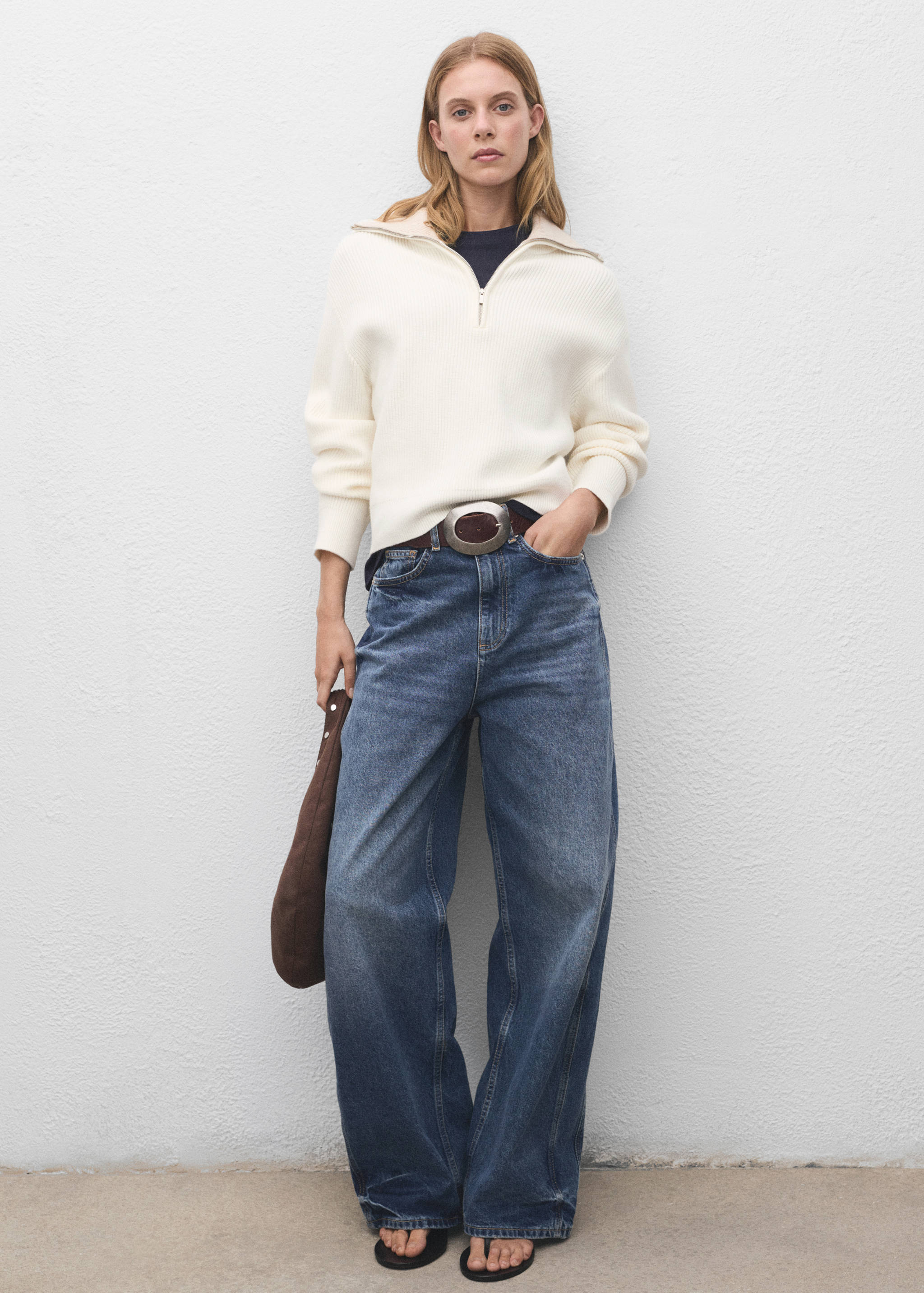 Camisola com gola de fecho de correr em contraste - Plano geral