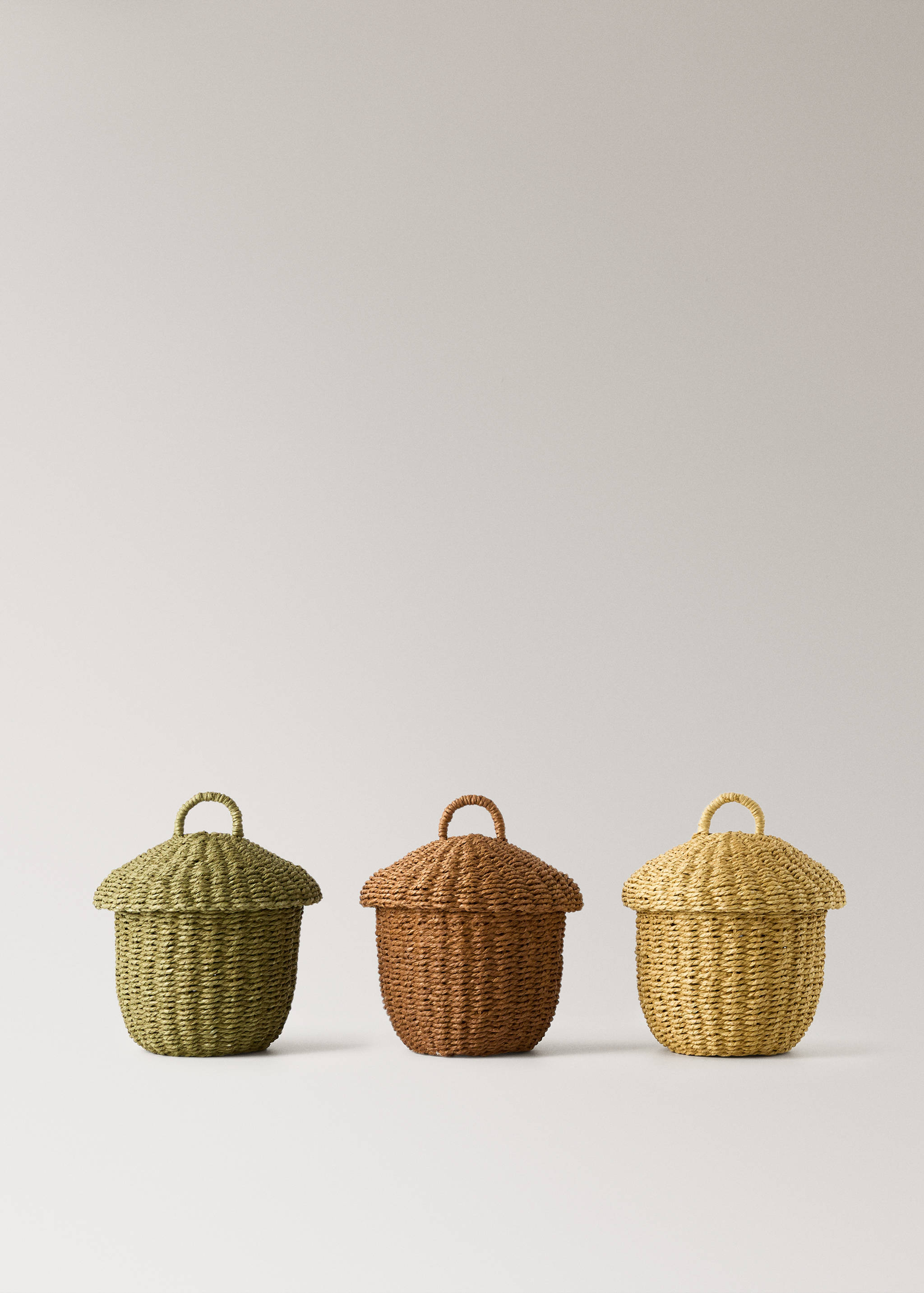Children’s paper basket with acorn design - Details of the article 4