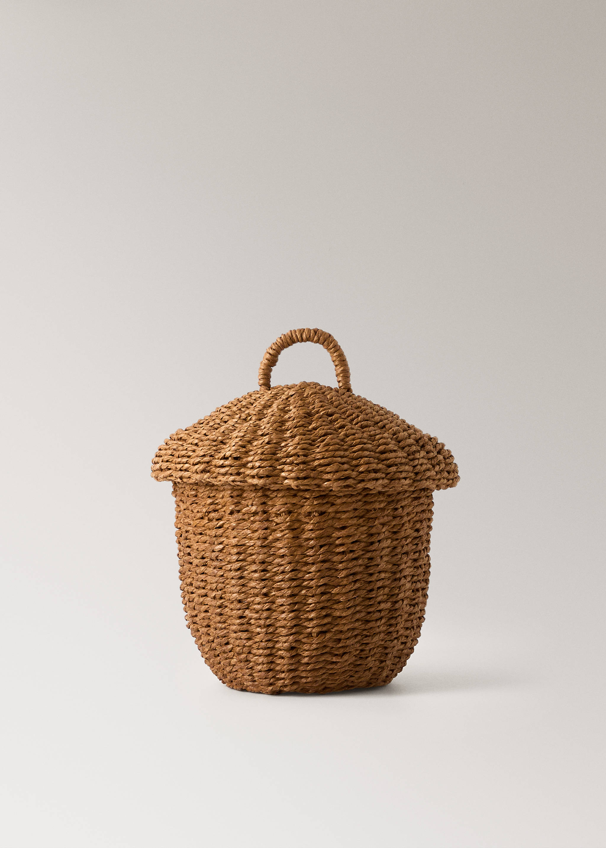 Children’s paper basket with acorn design - Article without model