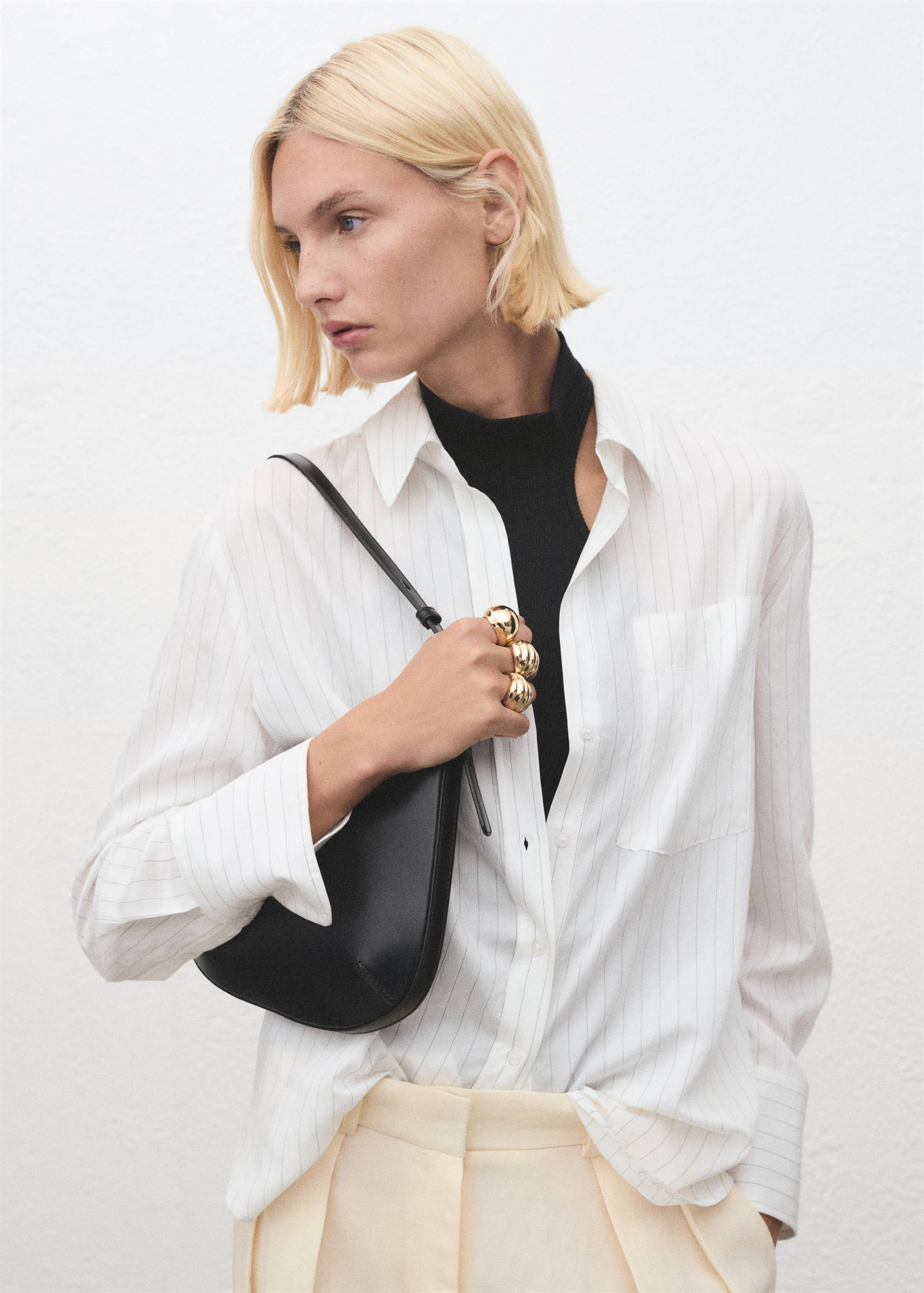 Oval shoulder bag - General plane