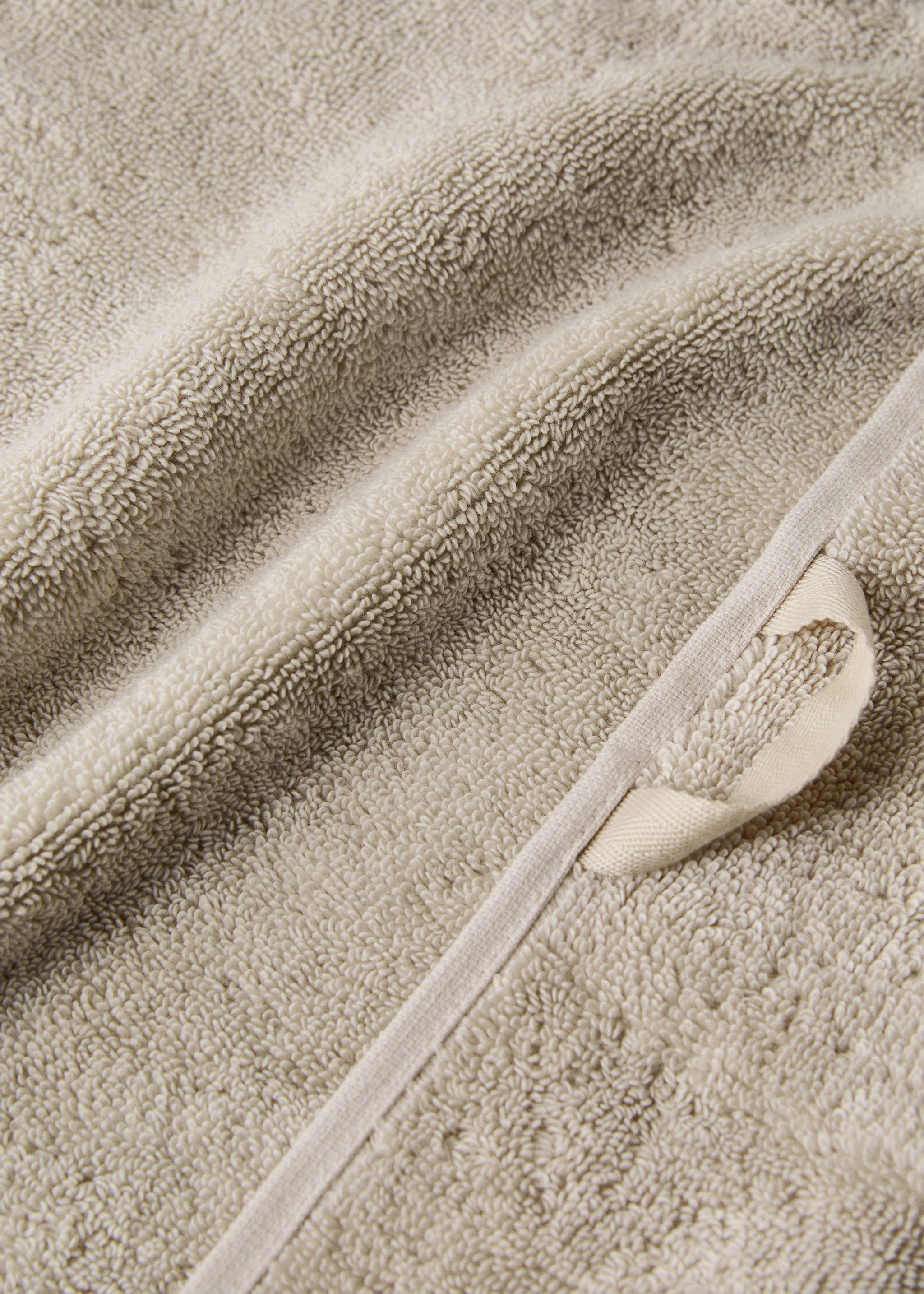 100% katoenen badlaken - Detail van het artikel 1, Middenbruin. Ref: 17024792-00.