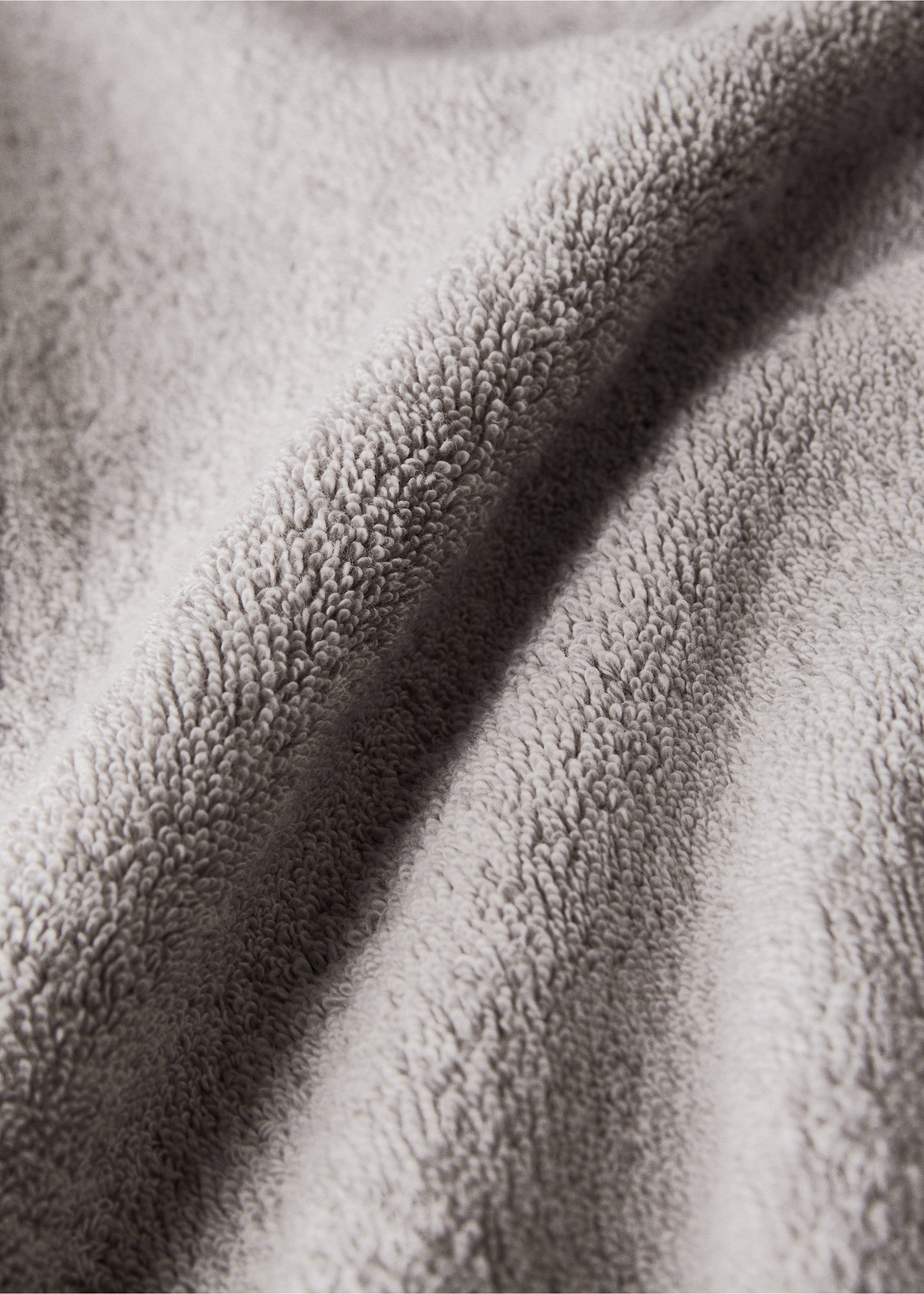100% cotton bath towel - Details of the article 2, Grey. Ref: 17024792-00.