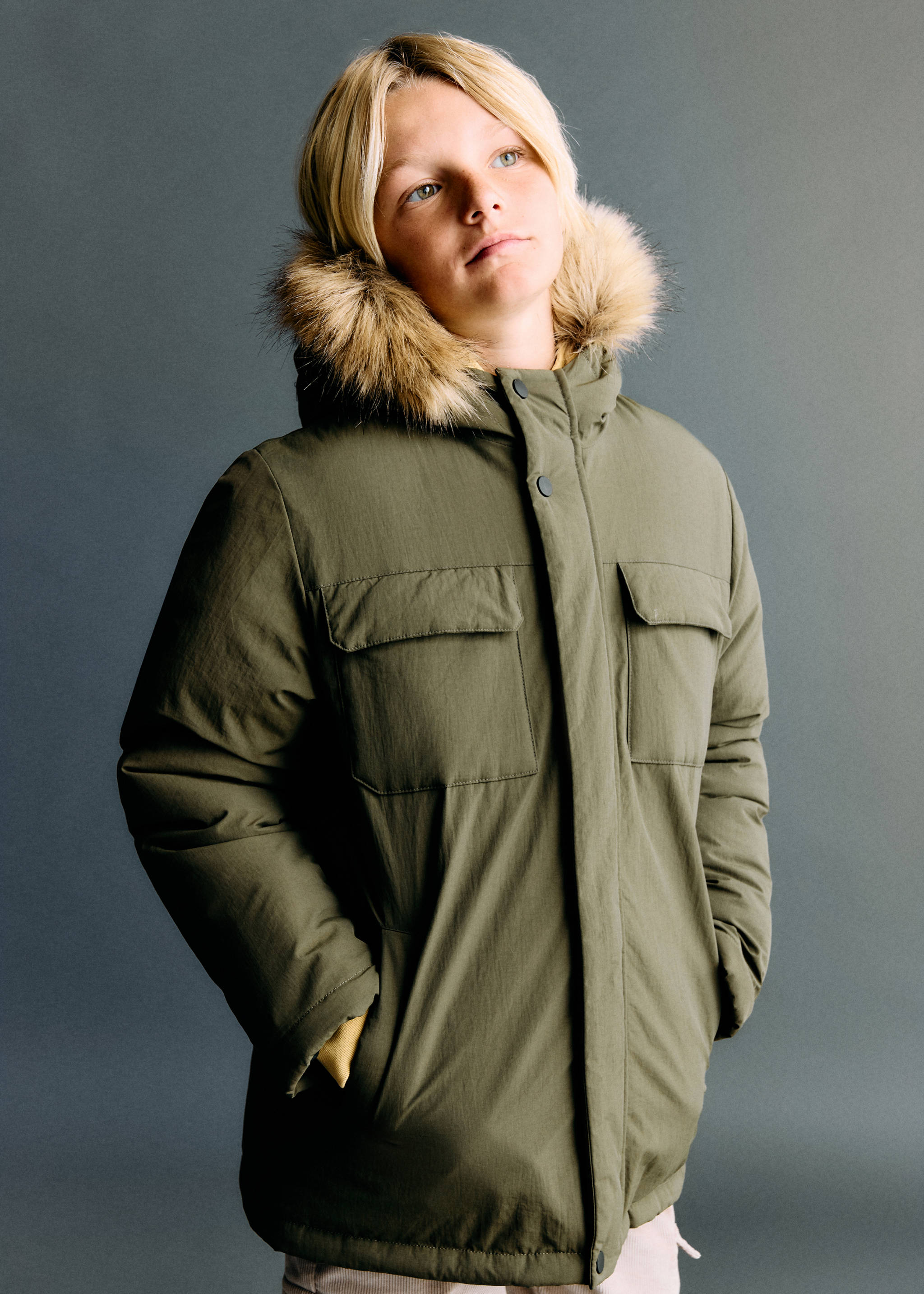 Anorak with shearling-effect hood - Medium plane