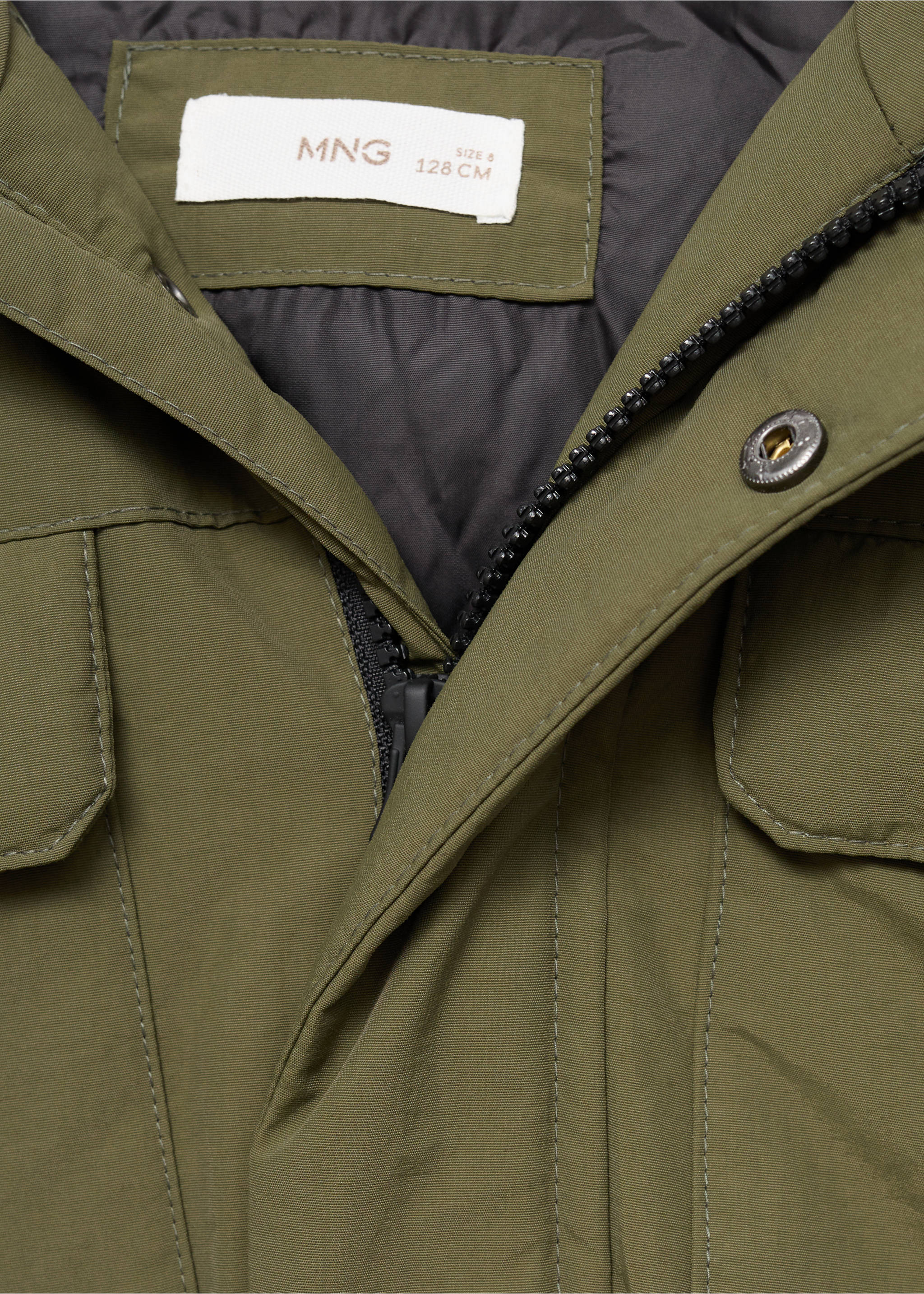 Anorak capucha pelo - Detalle del artículo 8, Khaki. Ref: 17025142-00.