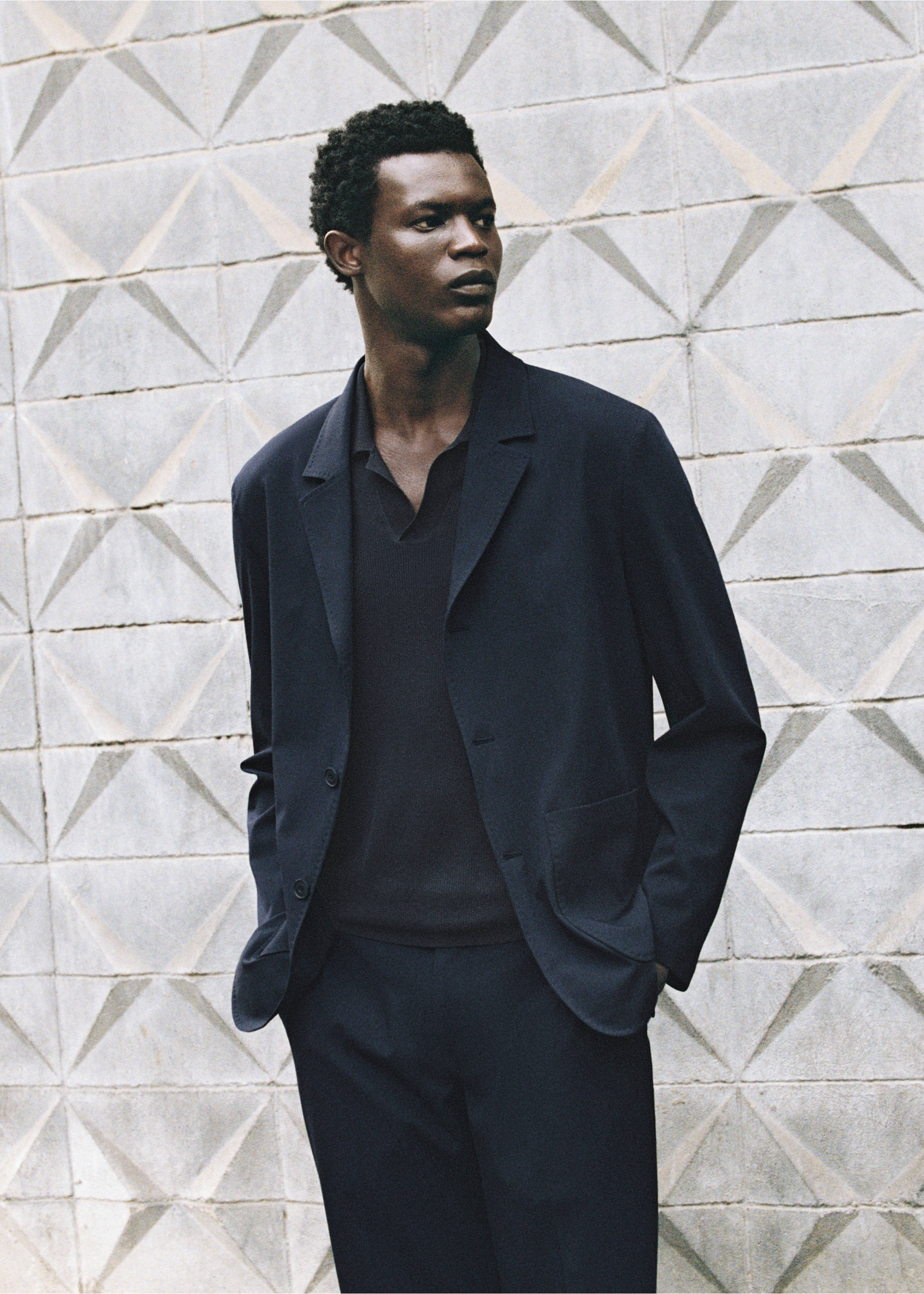 Slim-fit suit jacket with pockets - Details of the article 5, Navy. Ref: 17025152-00.