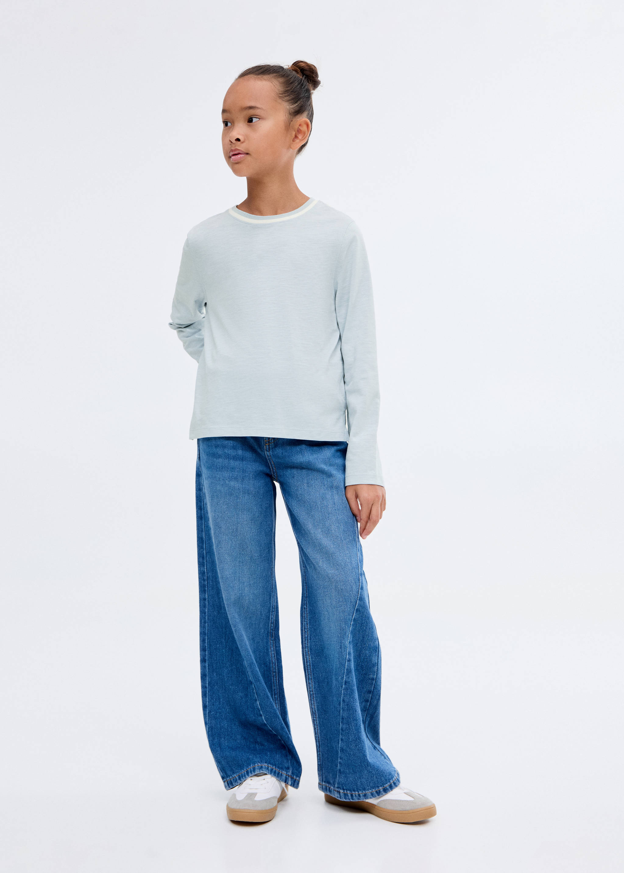 Camiseta cuello contraste - Plano general