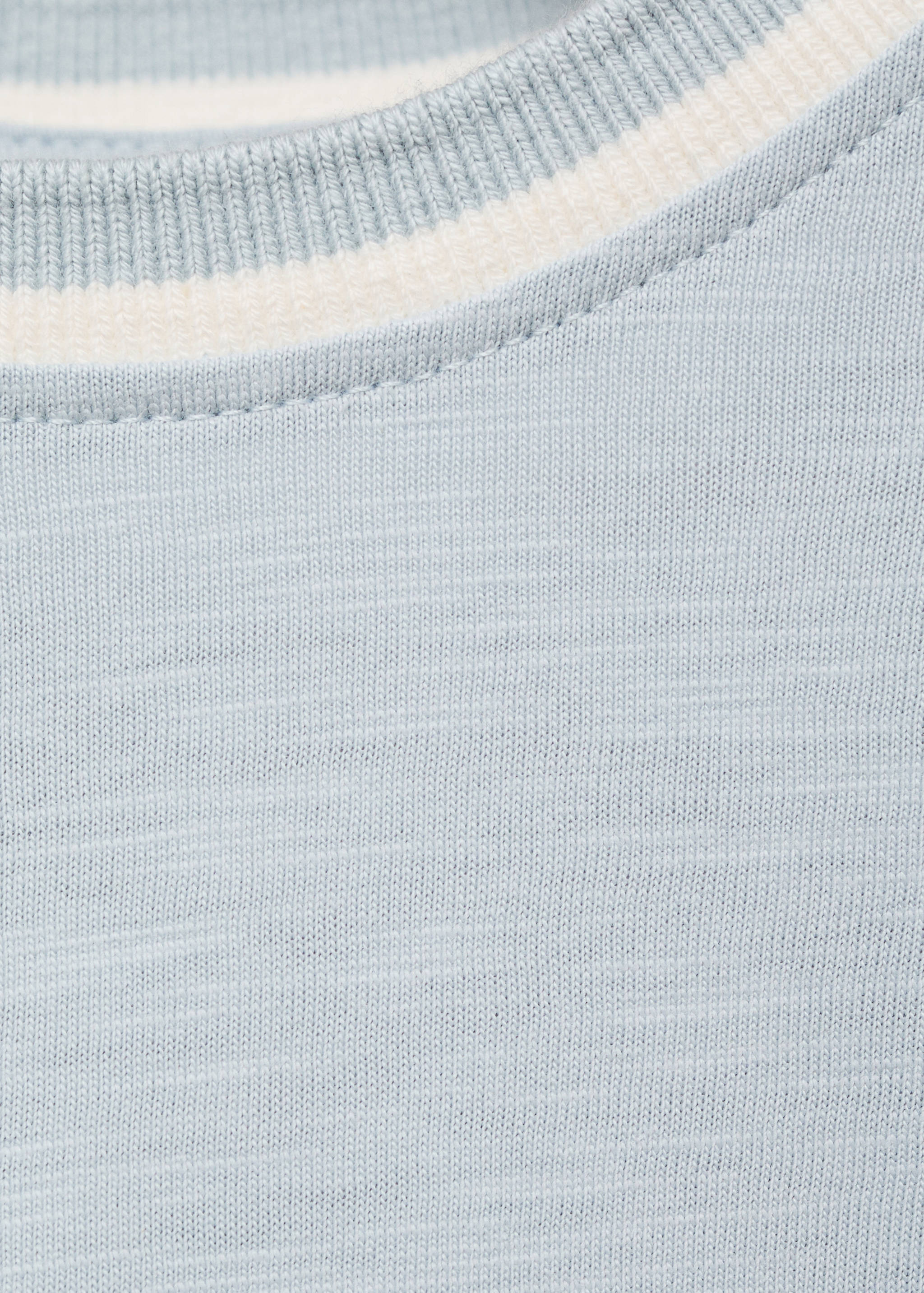 Camiseta cuello contraste - Detalle del artículo 8