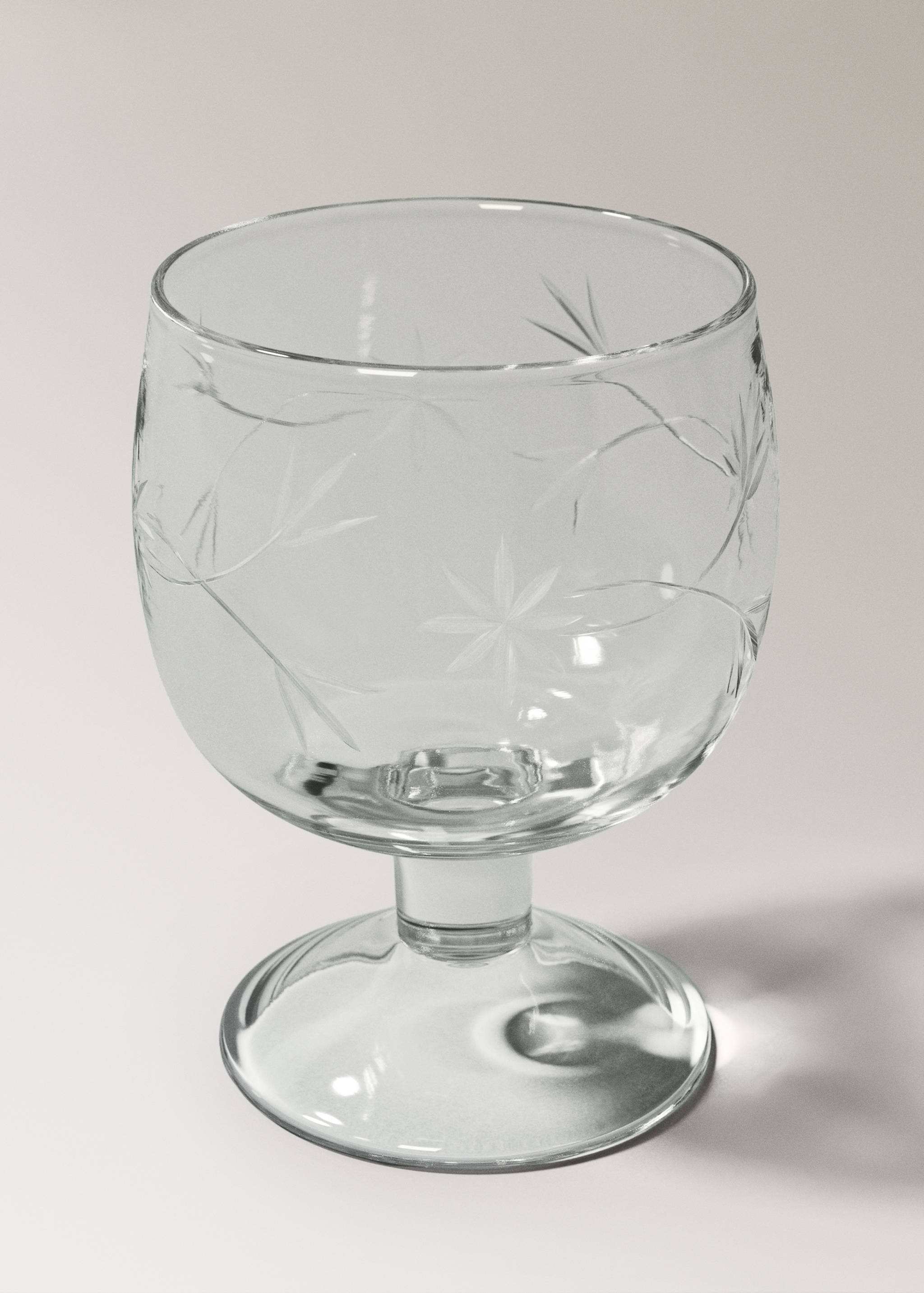 Geslepen en handgeblazen wijnglas - Detail van het artikel 2