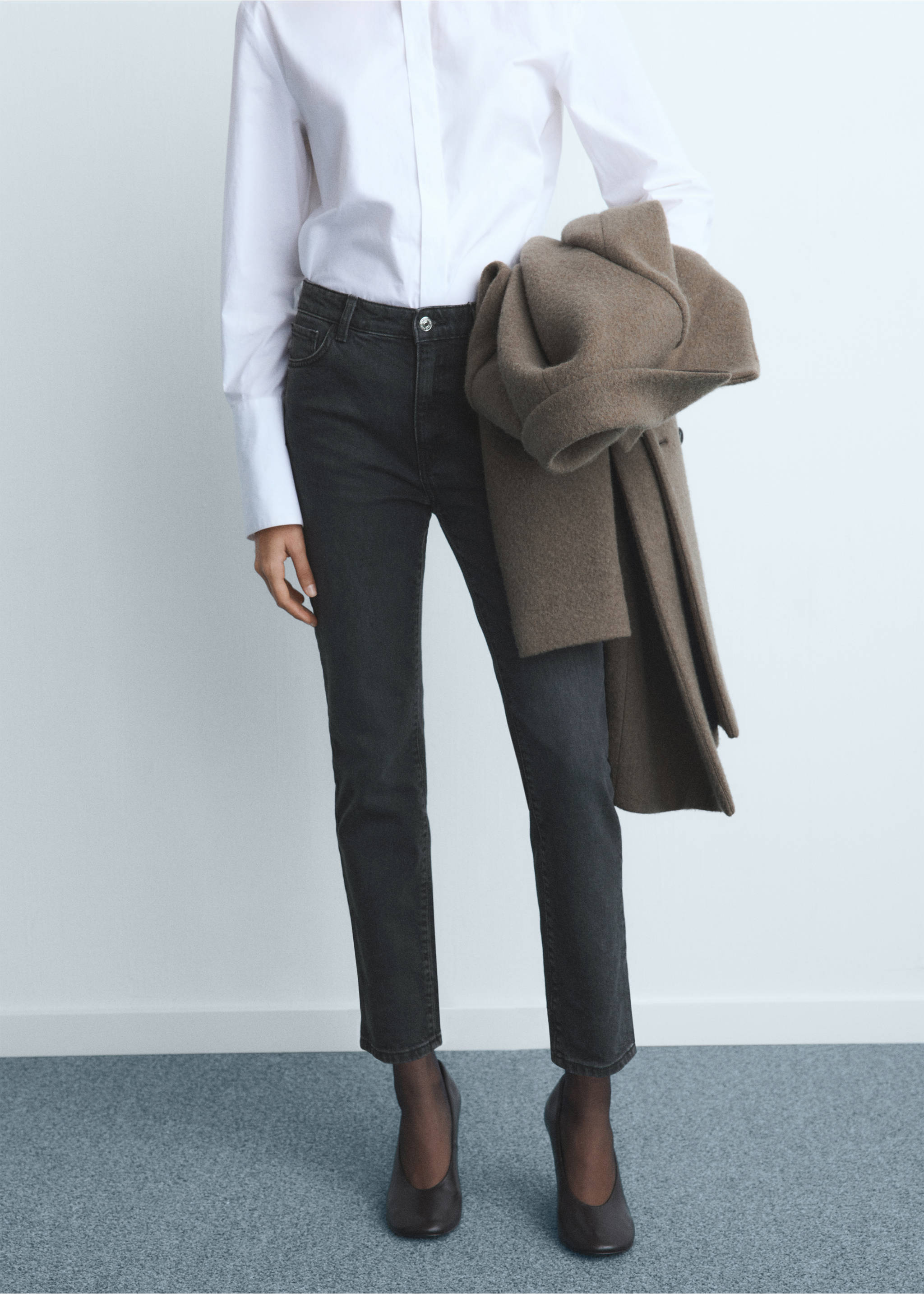 Jean Claudia slim crop - Plan moyen, Black denim. Ref: 17025173-00.