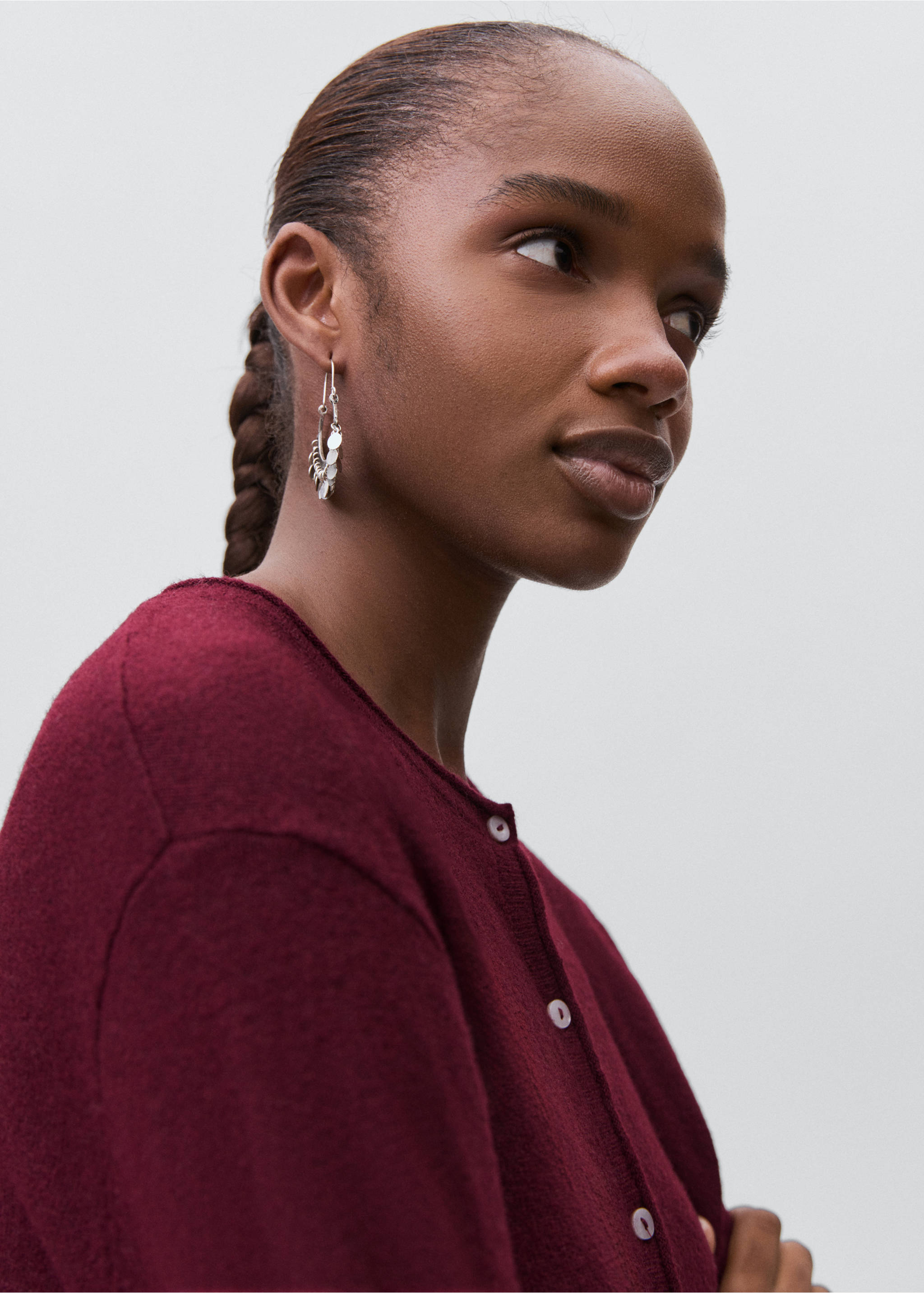 Knitted button cardigan - Details of the article 1, Burgundy. Ref: 17025793-00.