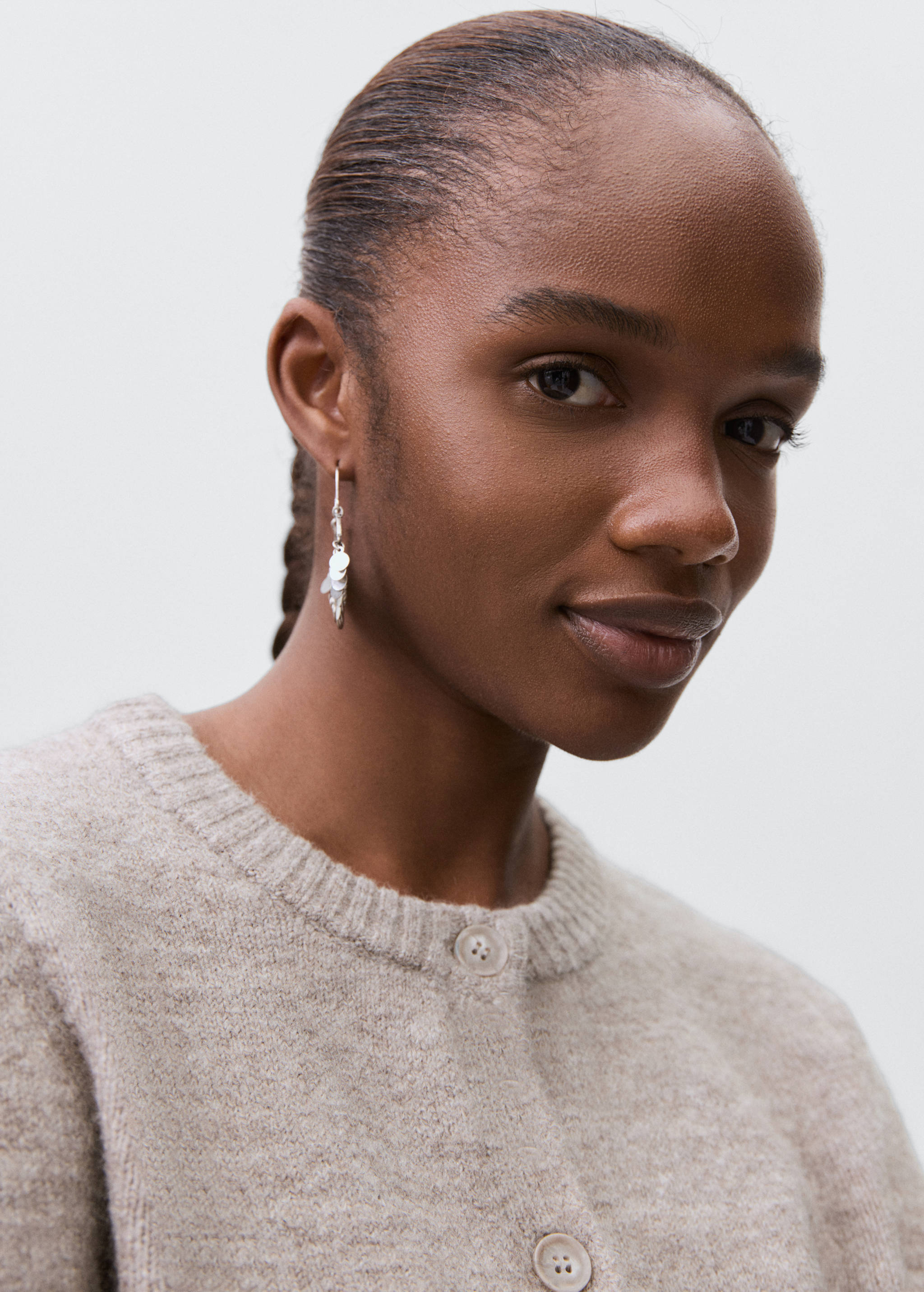 Knitted button cardigan - Details of the article 1