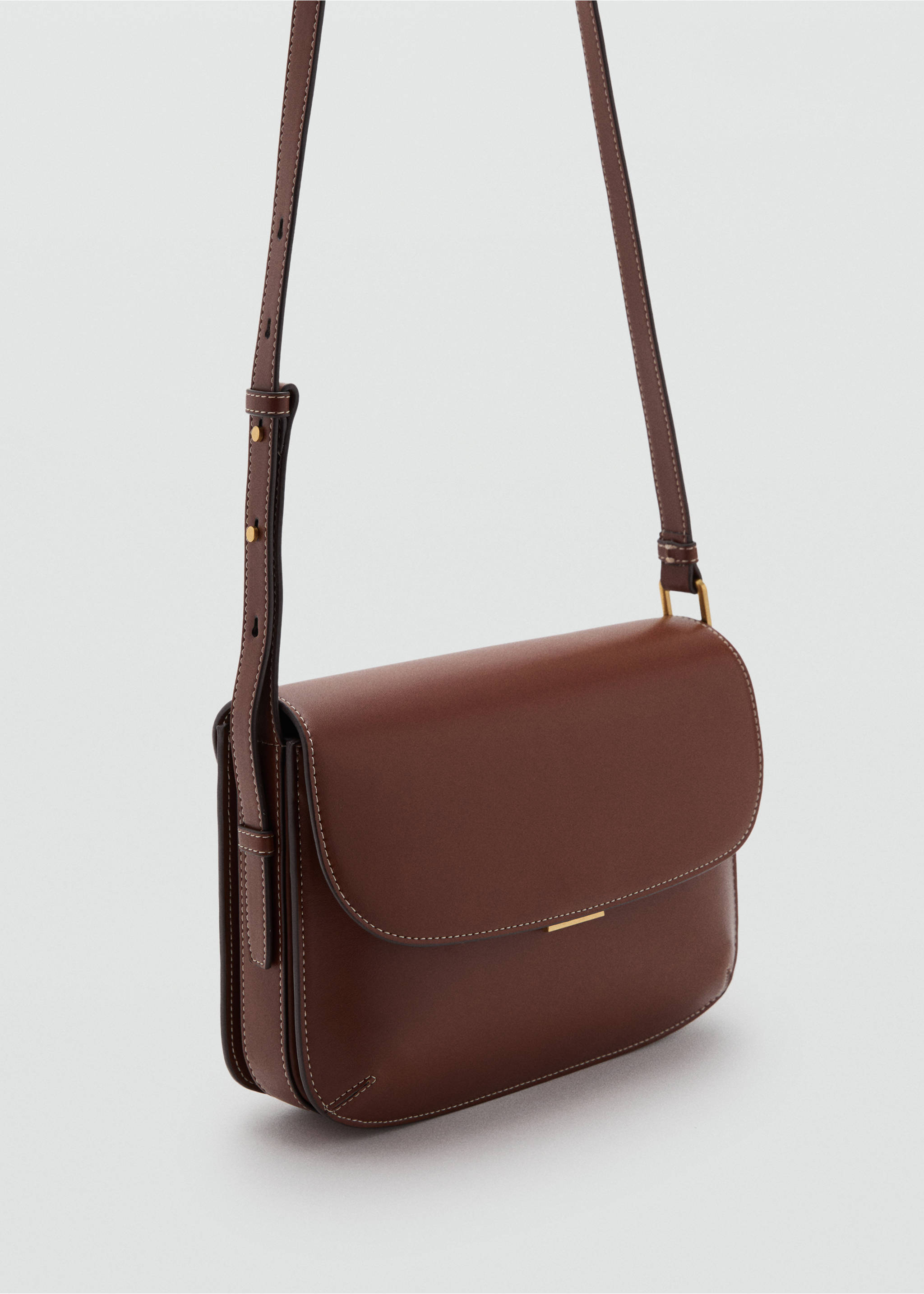 Crossbody bag with flap - Medium plane, Leather. Ref: 17025797-00.