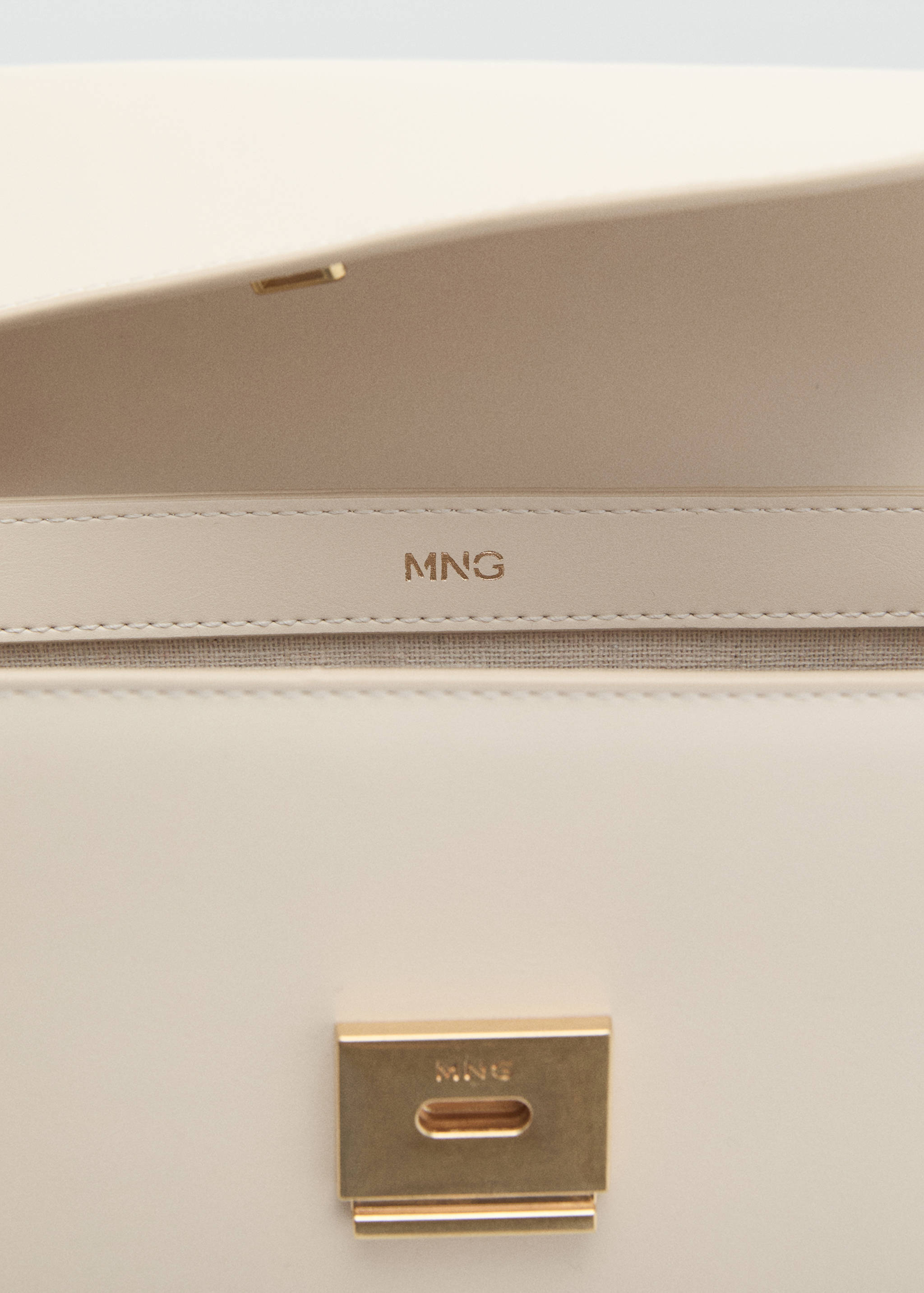 Crossbody bag with flap - Details of the article 2