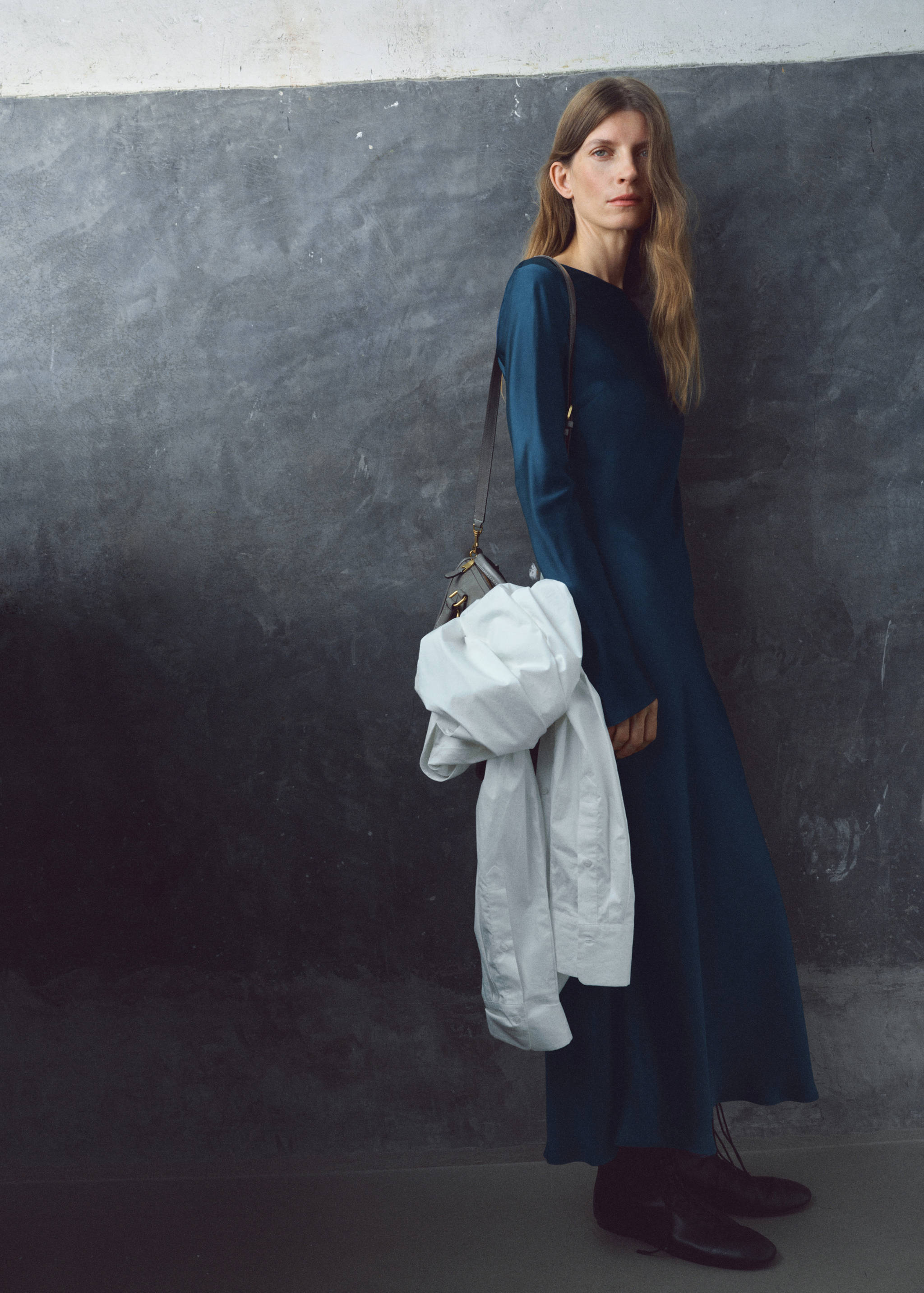 Vestido comprido acetinado - Pormenor do artigo 2