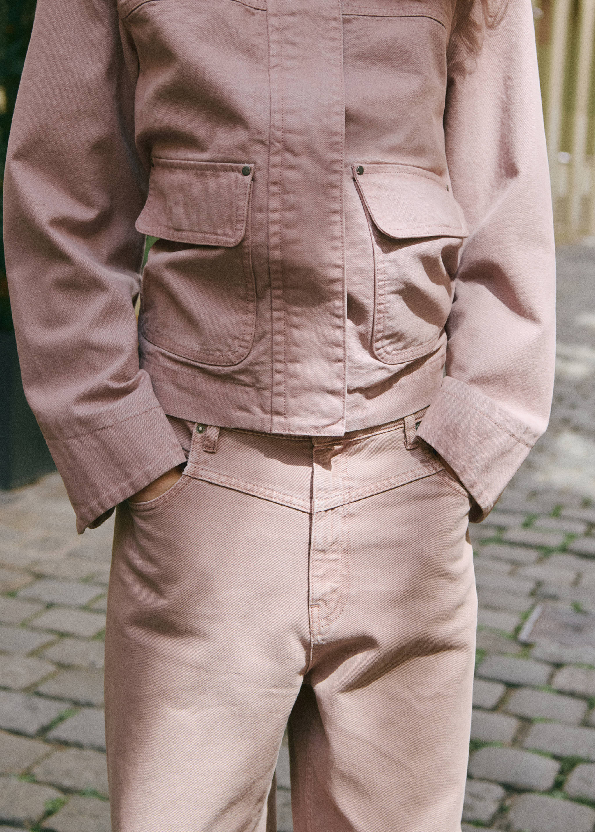 Wide leg mid-rise loose-fit jeans - Reverse of the article