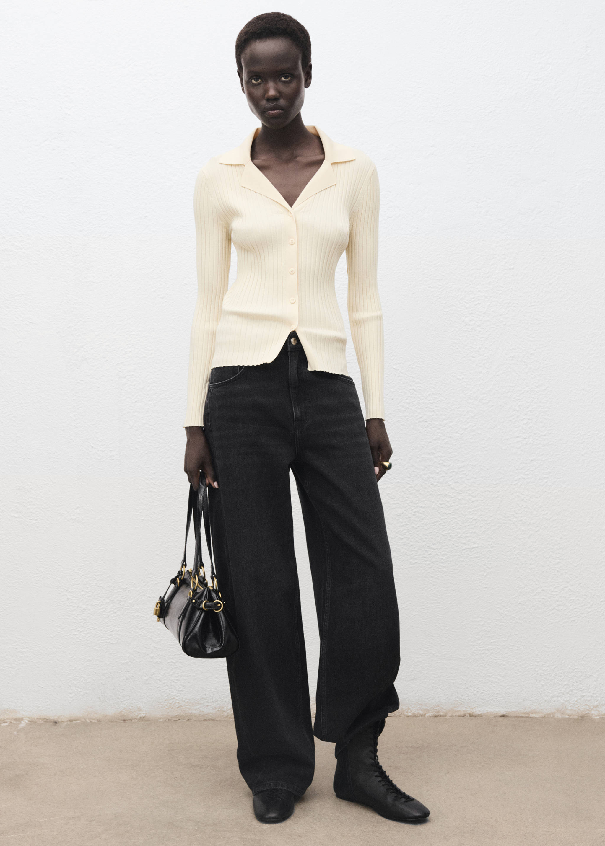 Calças de ganga barrel com cintura média - Plano geral