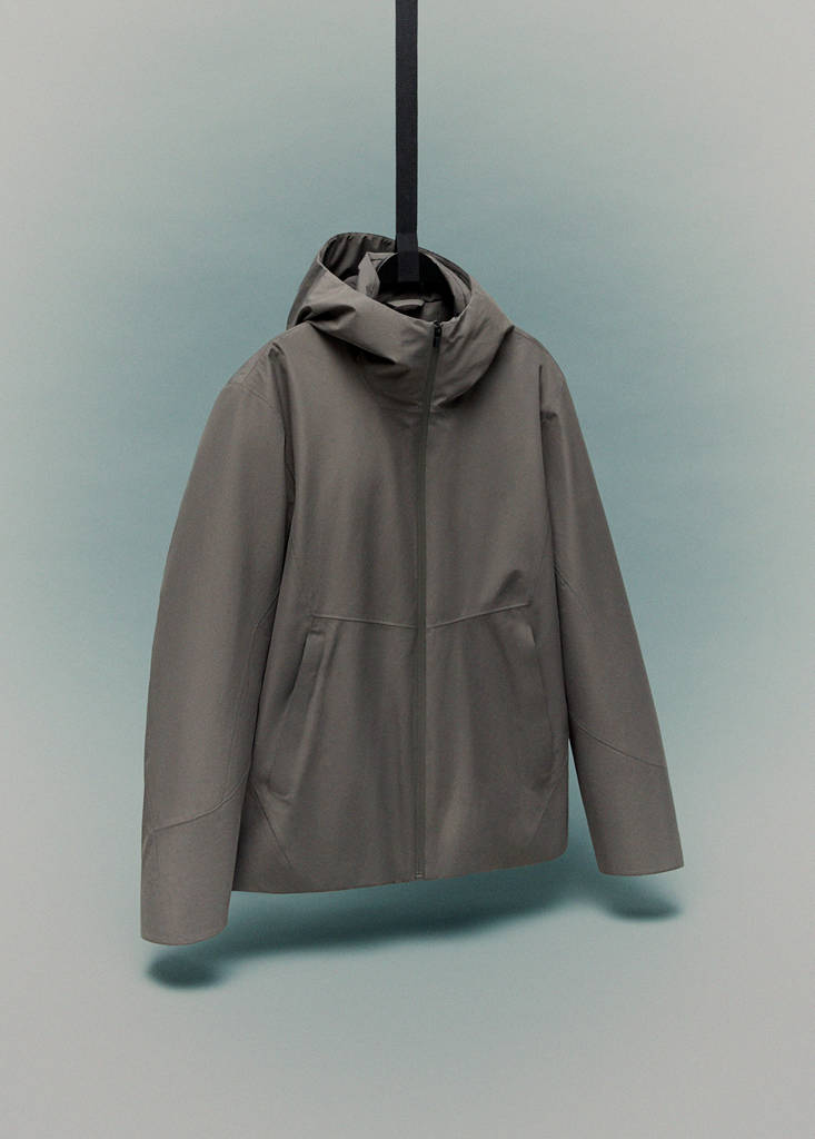 Water-repellent Thermolite® hooded jacket — Medium Brown