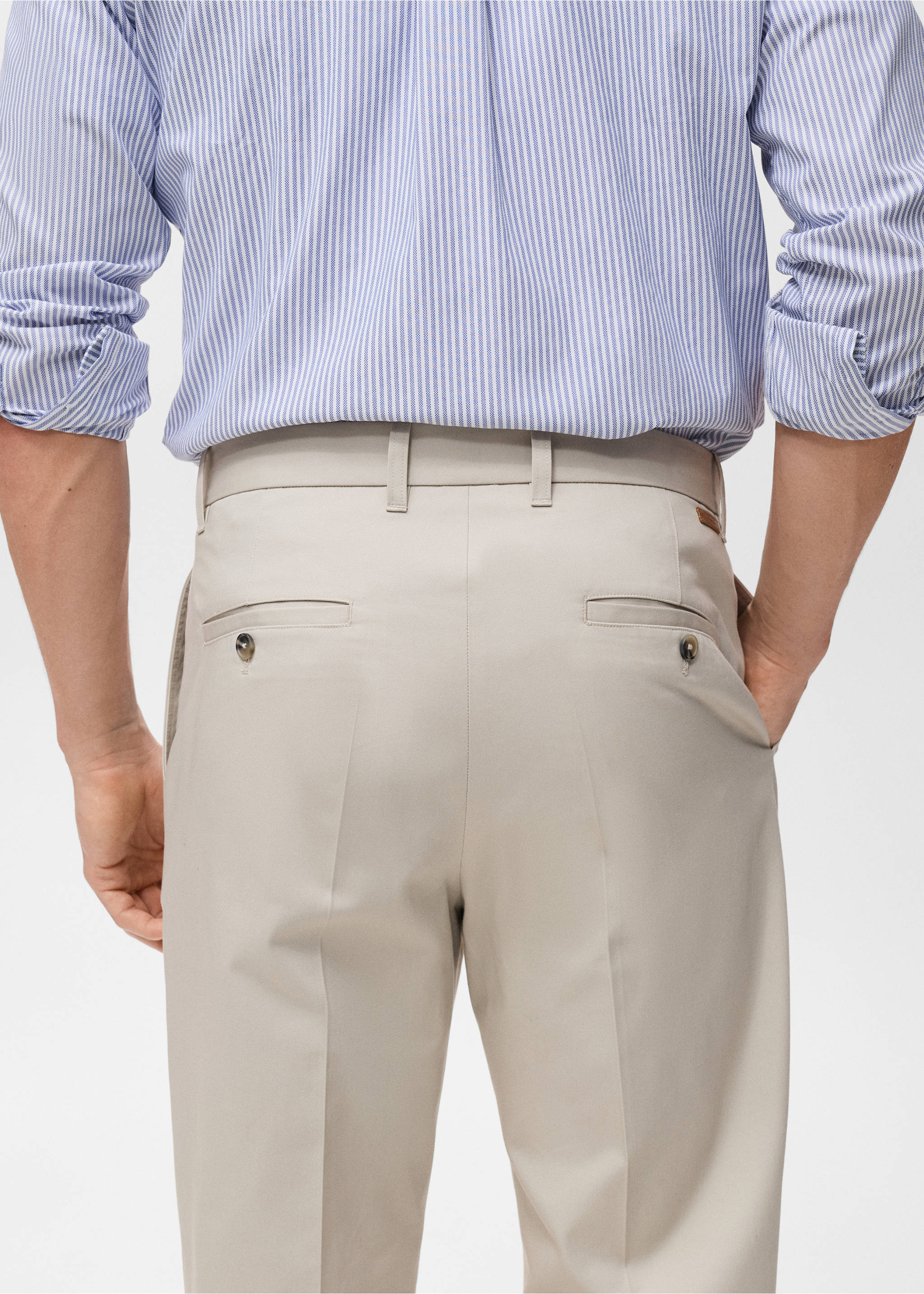 Regular fit pleated cotton trousers - Details of the article 3, Sand. Ref: 17025970-00.