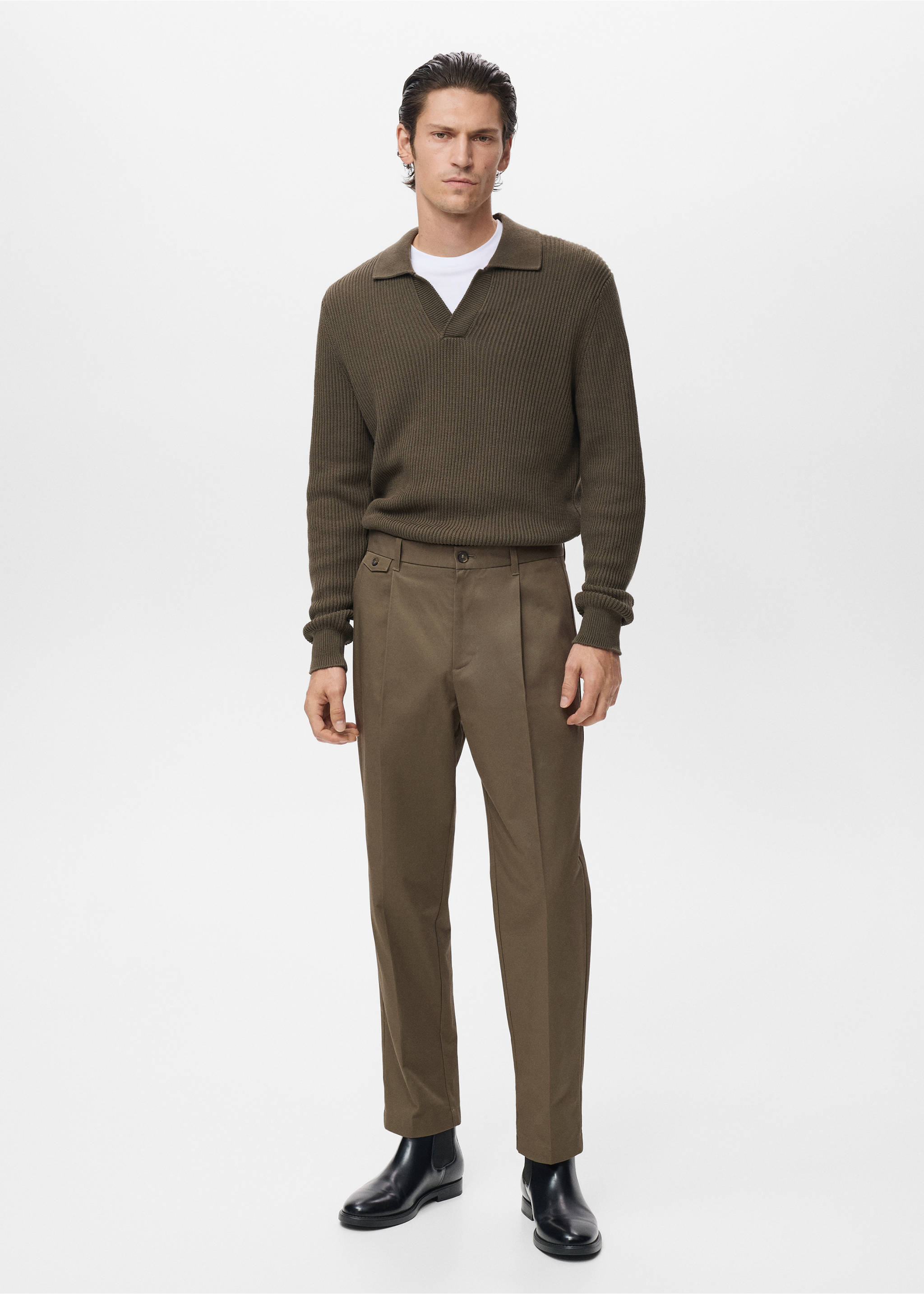 Regular fit pleated cotton trousers - General plane, Brown. Ref: 17025970-00.