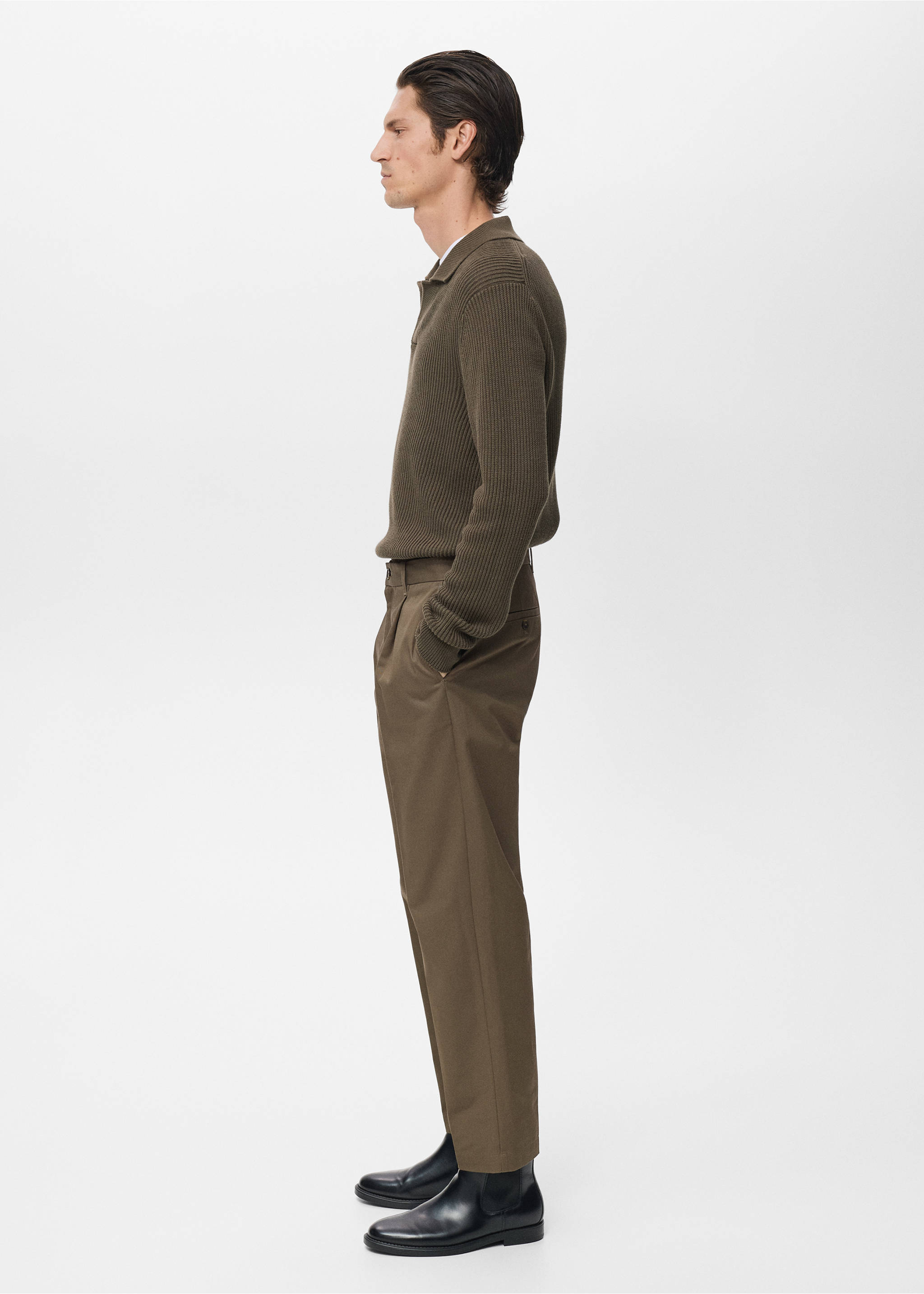 Regular fit pleated cotton trousers - Details of the article 3, Brown. Ref: 17025970-00.