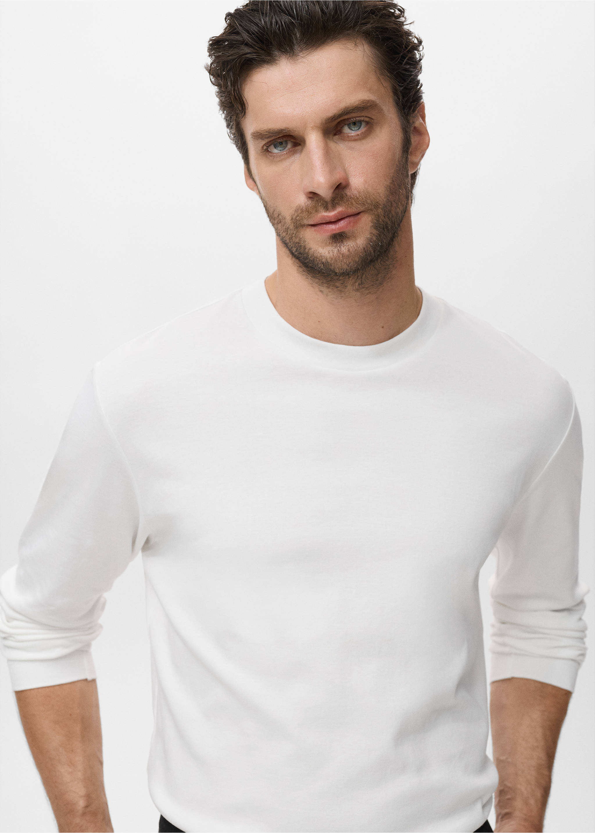 Long sleeve regular fit T-shirt - Details of the article 1, White. Ref: 17025979-00.