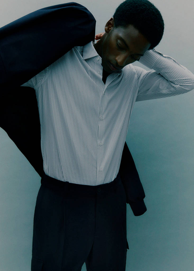Regular-fit non-iron cotton striped shirt — Khaki