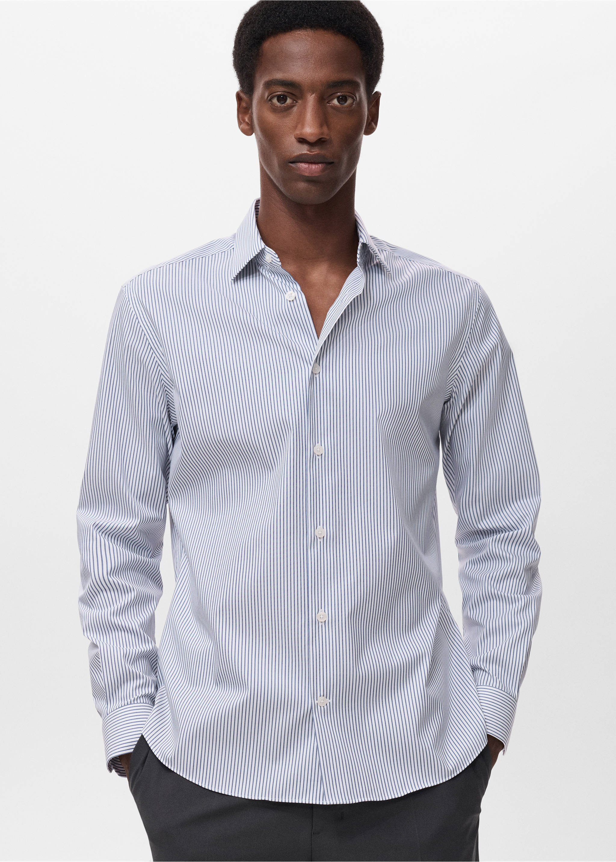 Chemise regular-fit coton rayures non iron - Plan moyen, Bleu marine. Ref: 17025982-00.