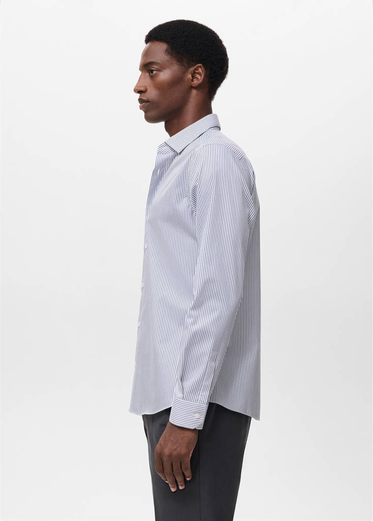 Regular-fit non-iron cotton striped shirt — Navy