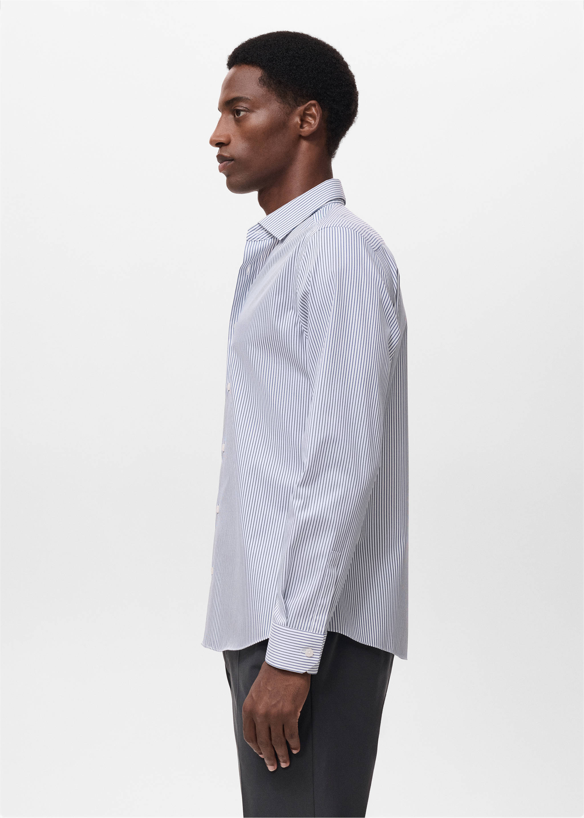 Chemise regular-fit coton rayures non iron - Détail de l'article 2, Bleu marine. Ref: 17025982-00.