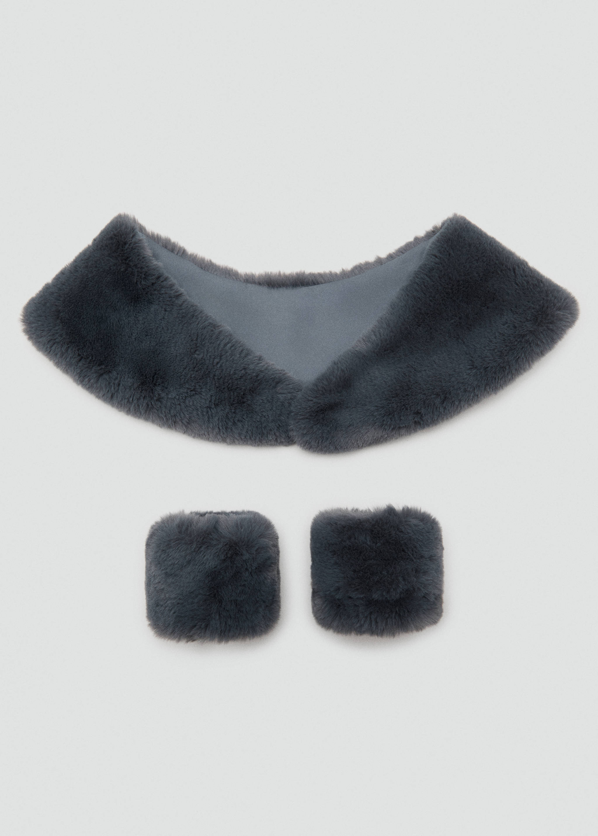 Faux-fur scarf - Details of the article 2