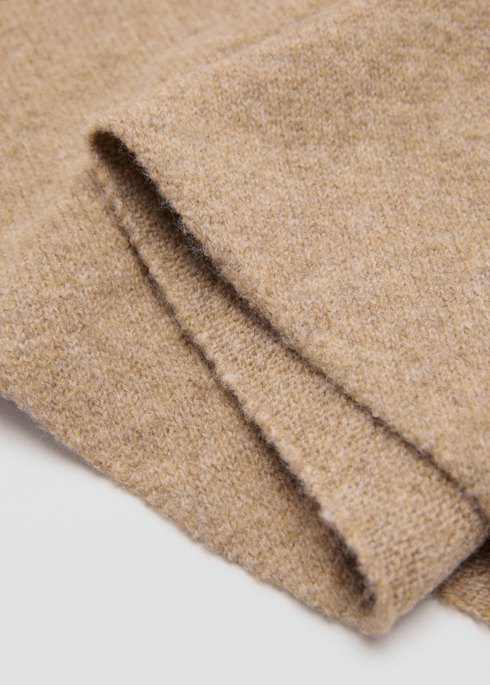 Atki .-- justinc - Orta plan