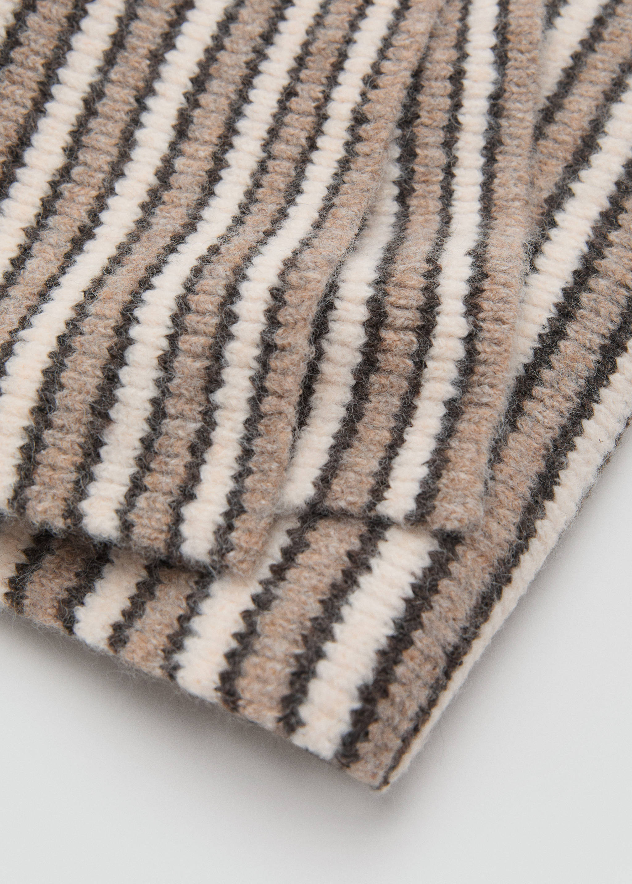 Striped knit scarf - Medium plane