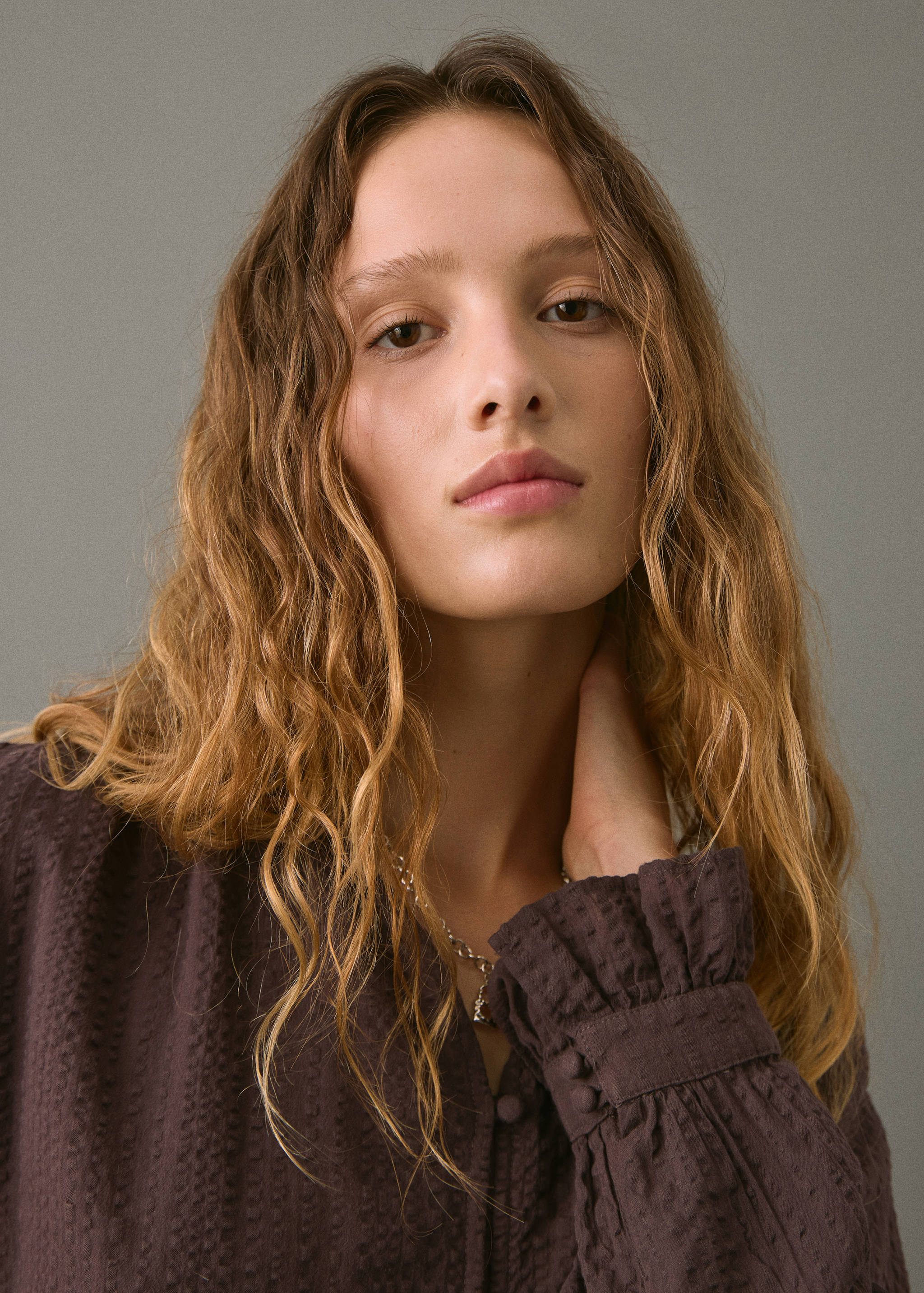 Ruched sleeve blouse - Details of the article 1