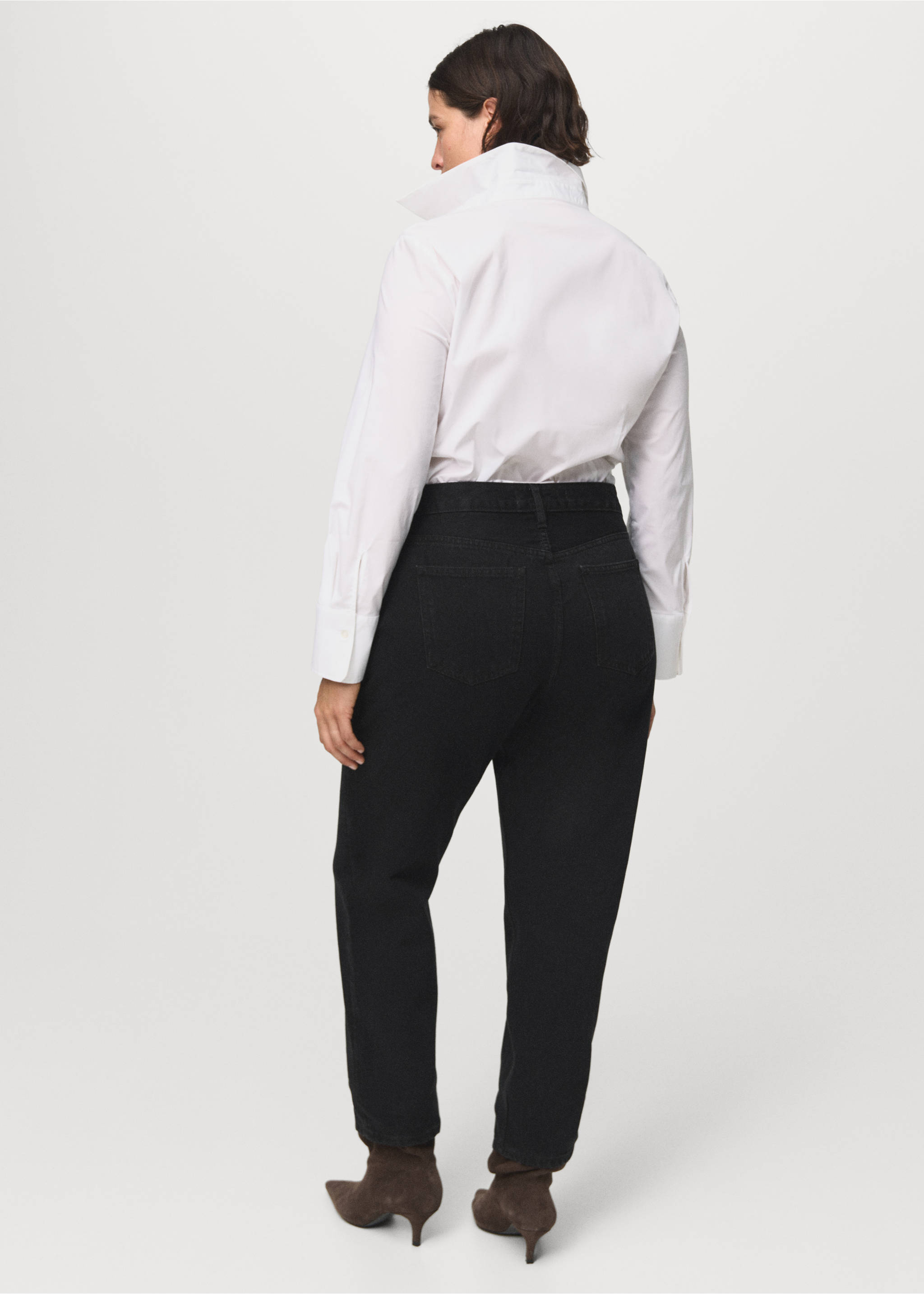 Jean Mom2000 mom taille haute - Détail de l'article 4, Black denim. Ref: 17026355-00.