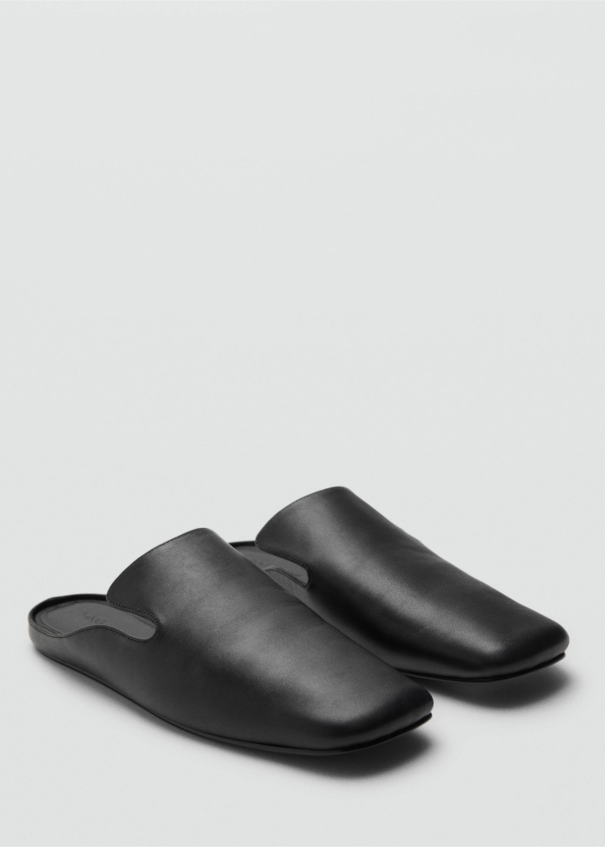 Chaussures cuir bout carré - Plan moyen, Noir. Ref: 17026356-00.