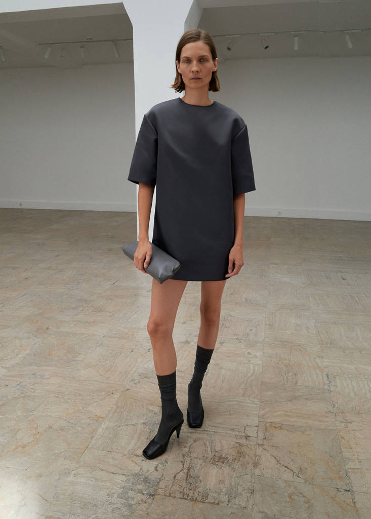 MANGO - Robe courte satin gris anthracite - L