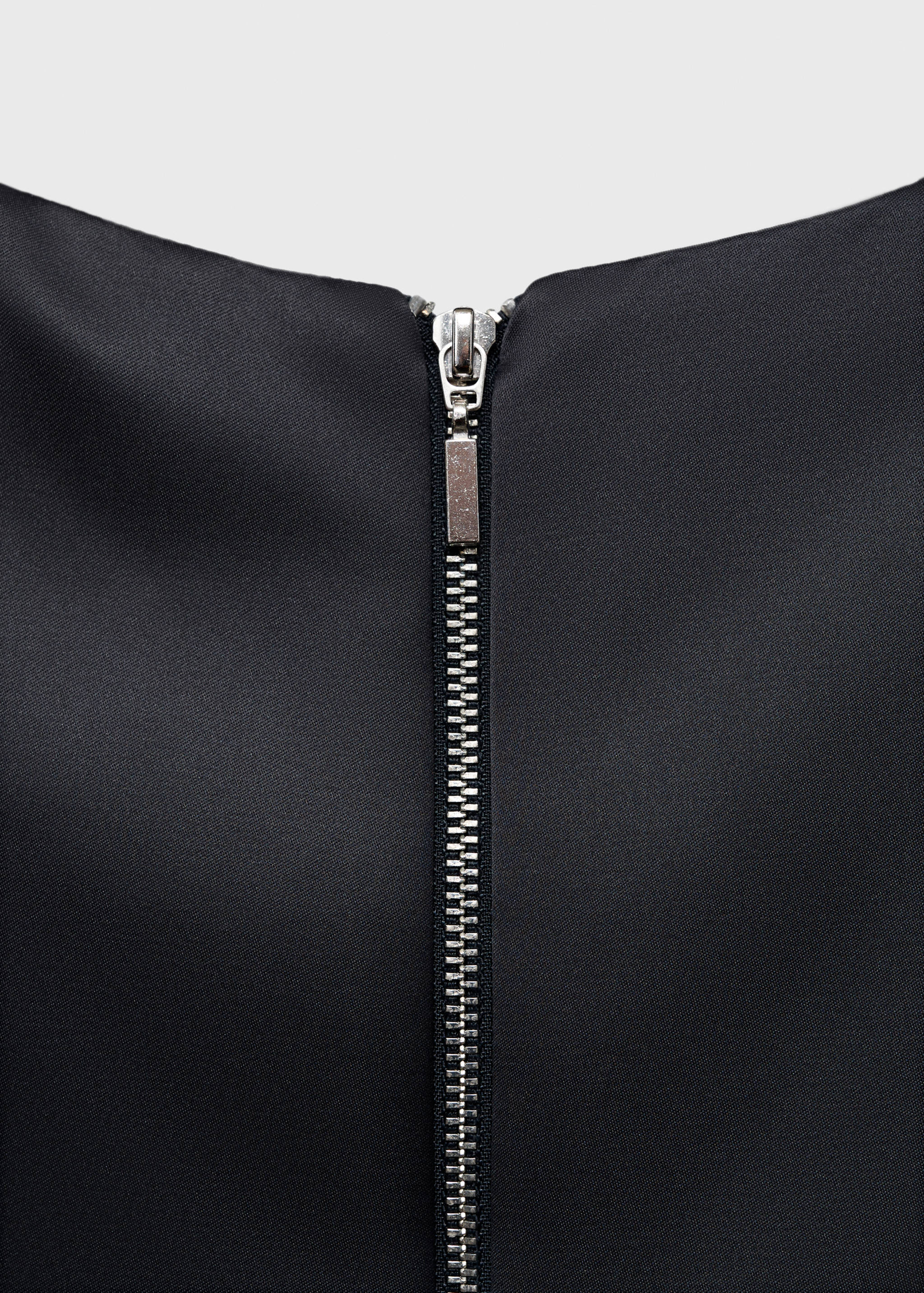 Short satin dress - Details of the article 8