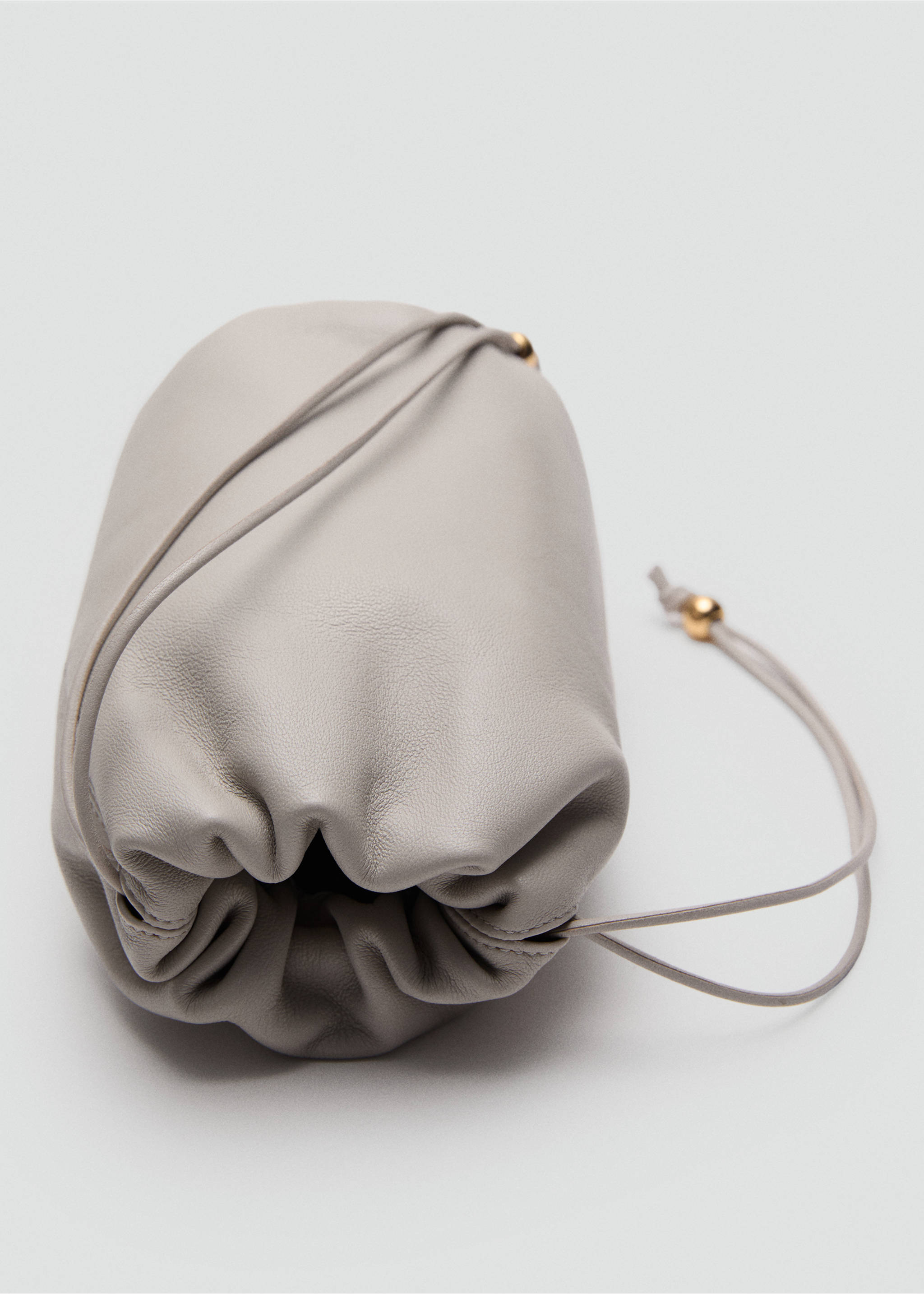 Sac porté main cuir - Détail de l'article 2, Gris clair/pastel. Ref: 17026358-00.