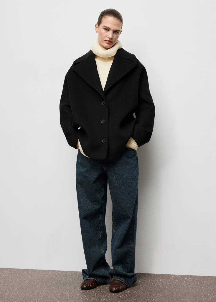 Oversized short wool coat — Black