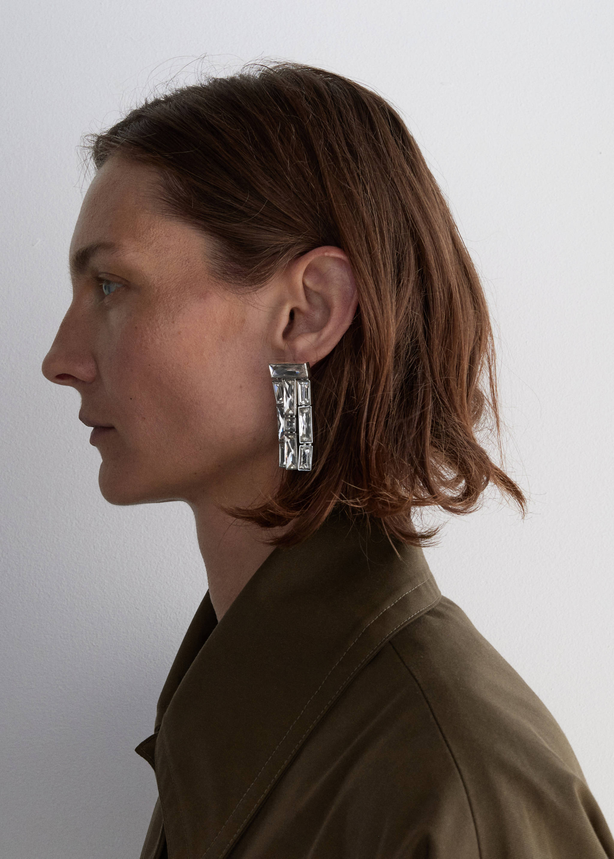 Boucles d'oreilles pendantes brides cristaux - Plan général