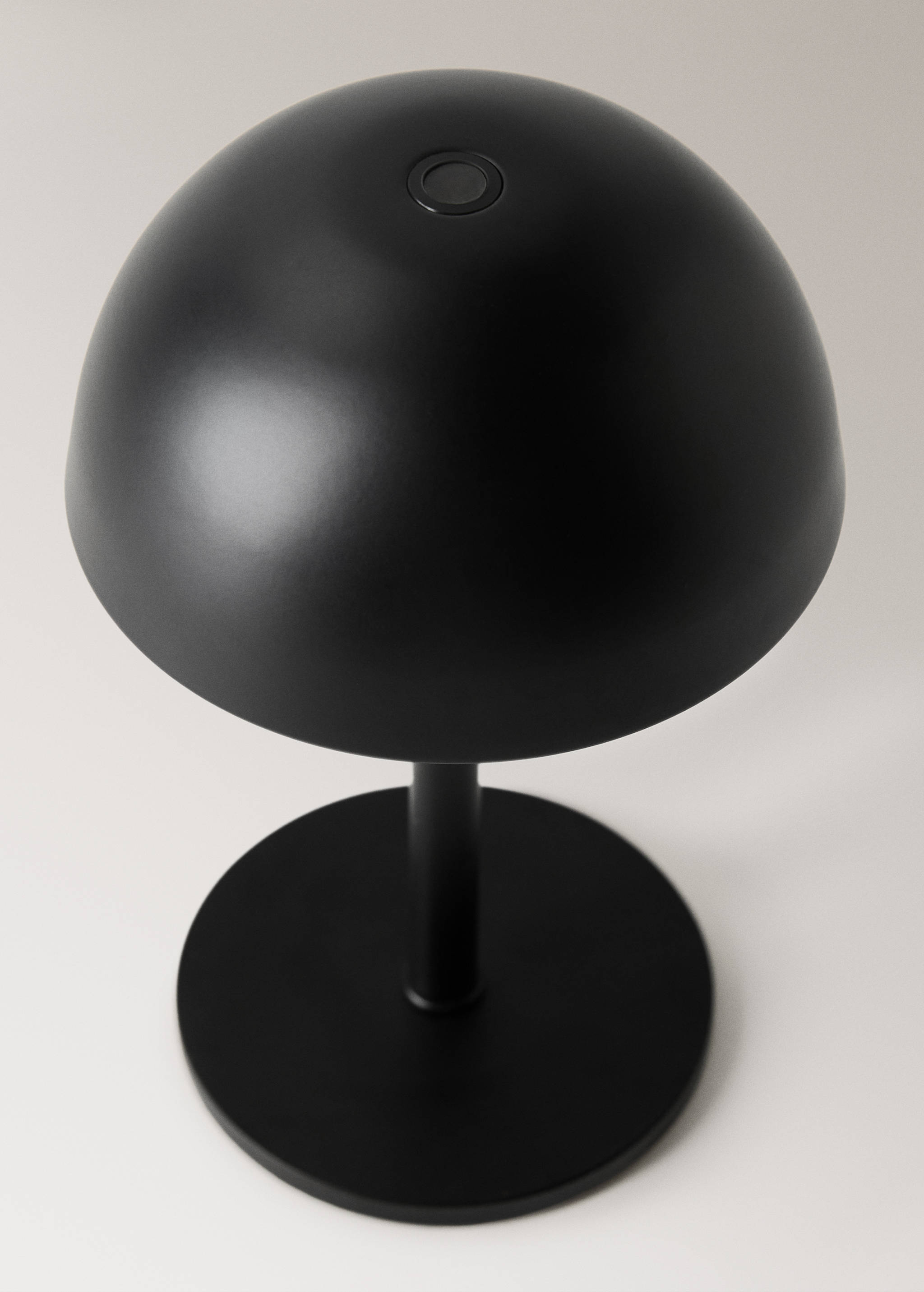 Tactile metal table lamp - Details of the article 1